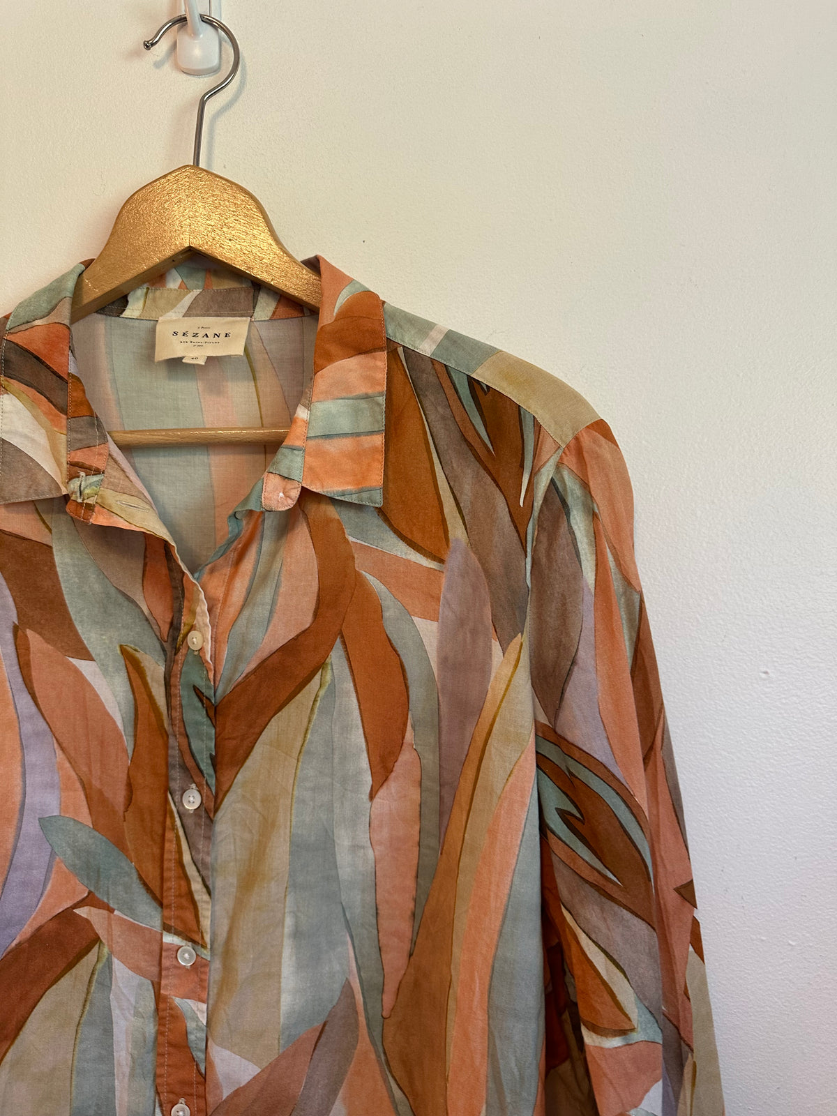 Sezane Pierro Button Down Shirt in Earth Tones Leaf Print | Size 40 / US 8