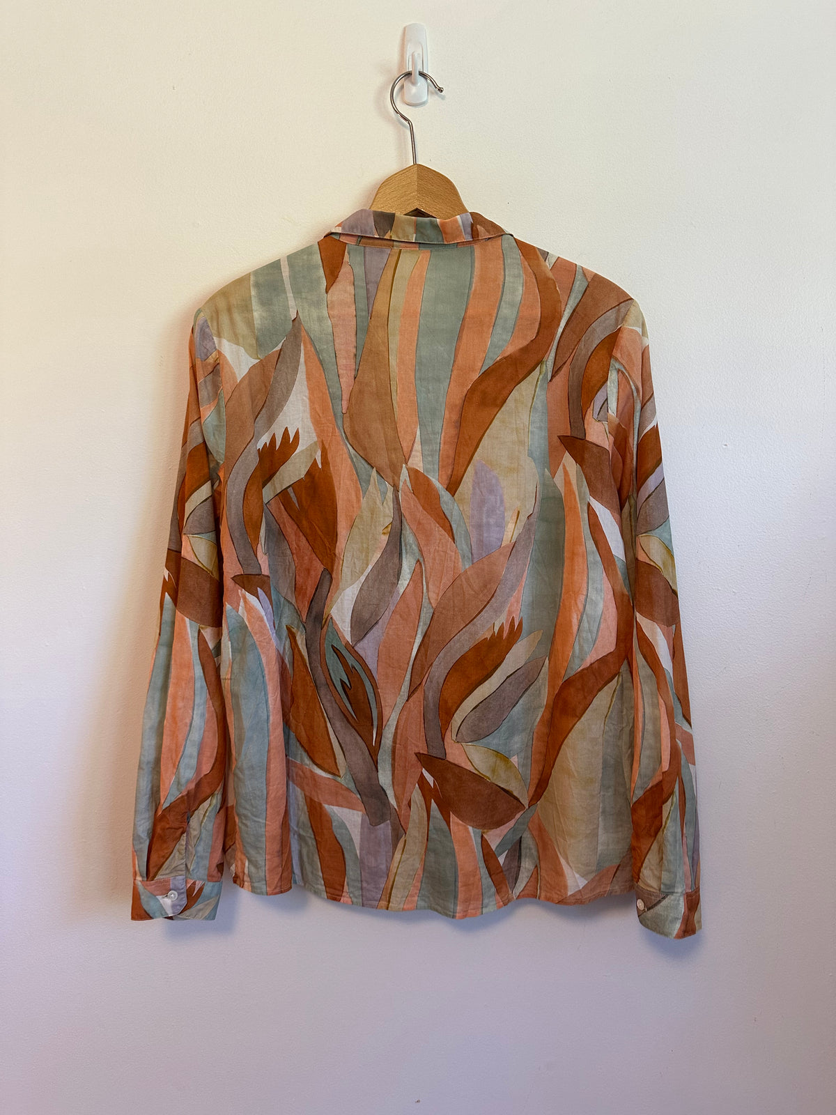 Sezane Pierro Button Down Shirt in Earth Tones Leaf Print | Size 40 / US 8