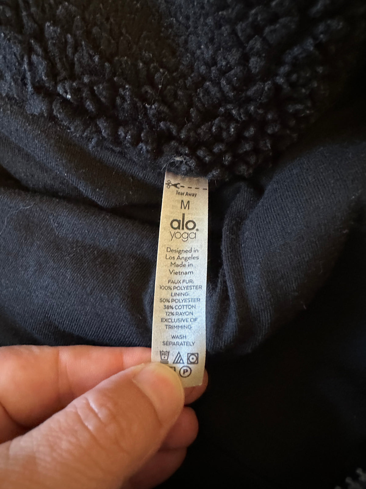 Alo Yoga Black Foxy Sherpa Jacket Cropped Hooded Jacket | Size Medium