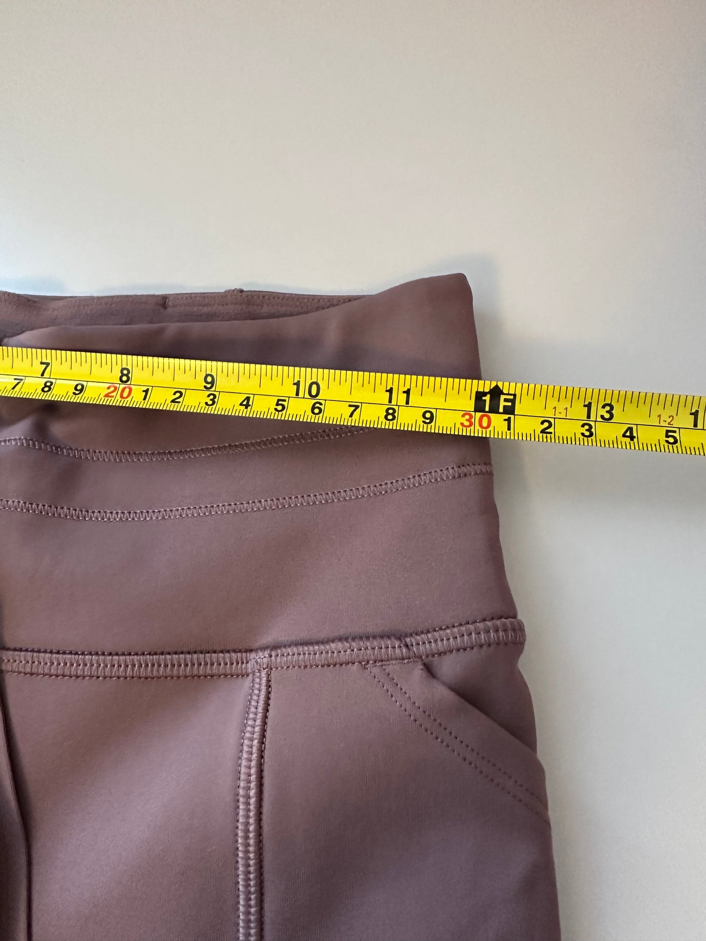 Athleta Drawstring Waist Cargo High Waist Leggings in Brown | Size XS