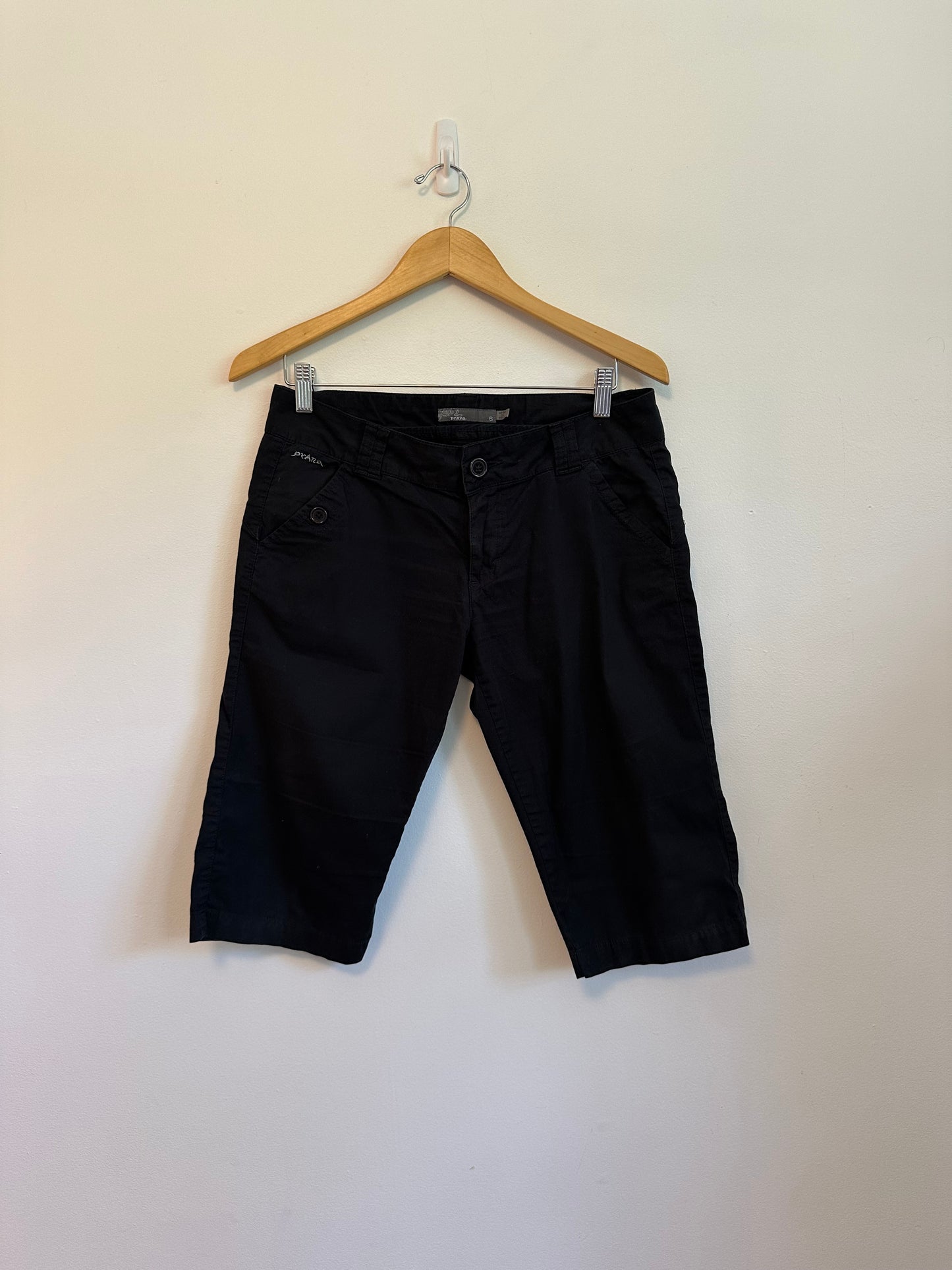 Prana Black Stretch Bermuda Knee Length Hiking Shorts | Size 6