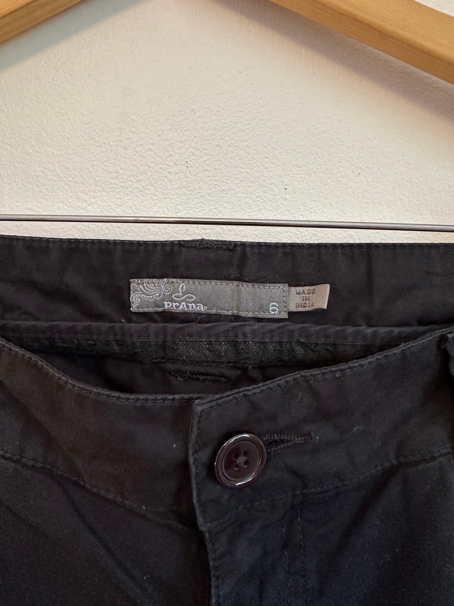 Prana Black Stretch Bermuda Knee Length Hiking Shorts | Size 6