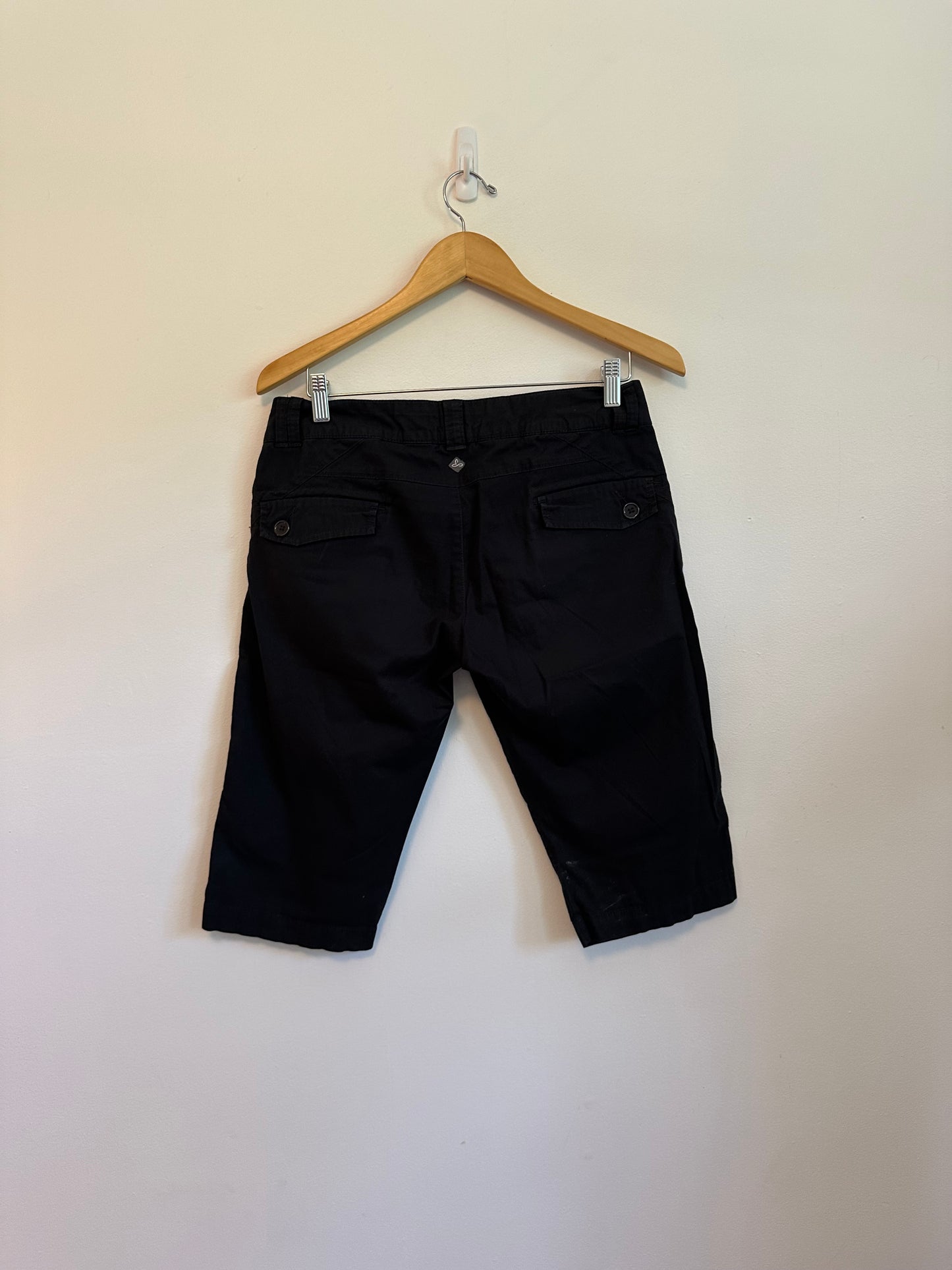 Prana Black Stretch Bermuda Knee Length Hiking Shorts | Size 6