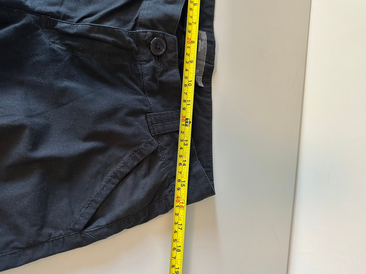 Prana Black Stretch Bermuda Knee Length Hiking Shorts | Size 6