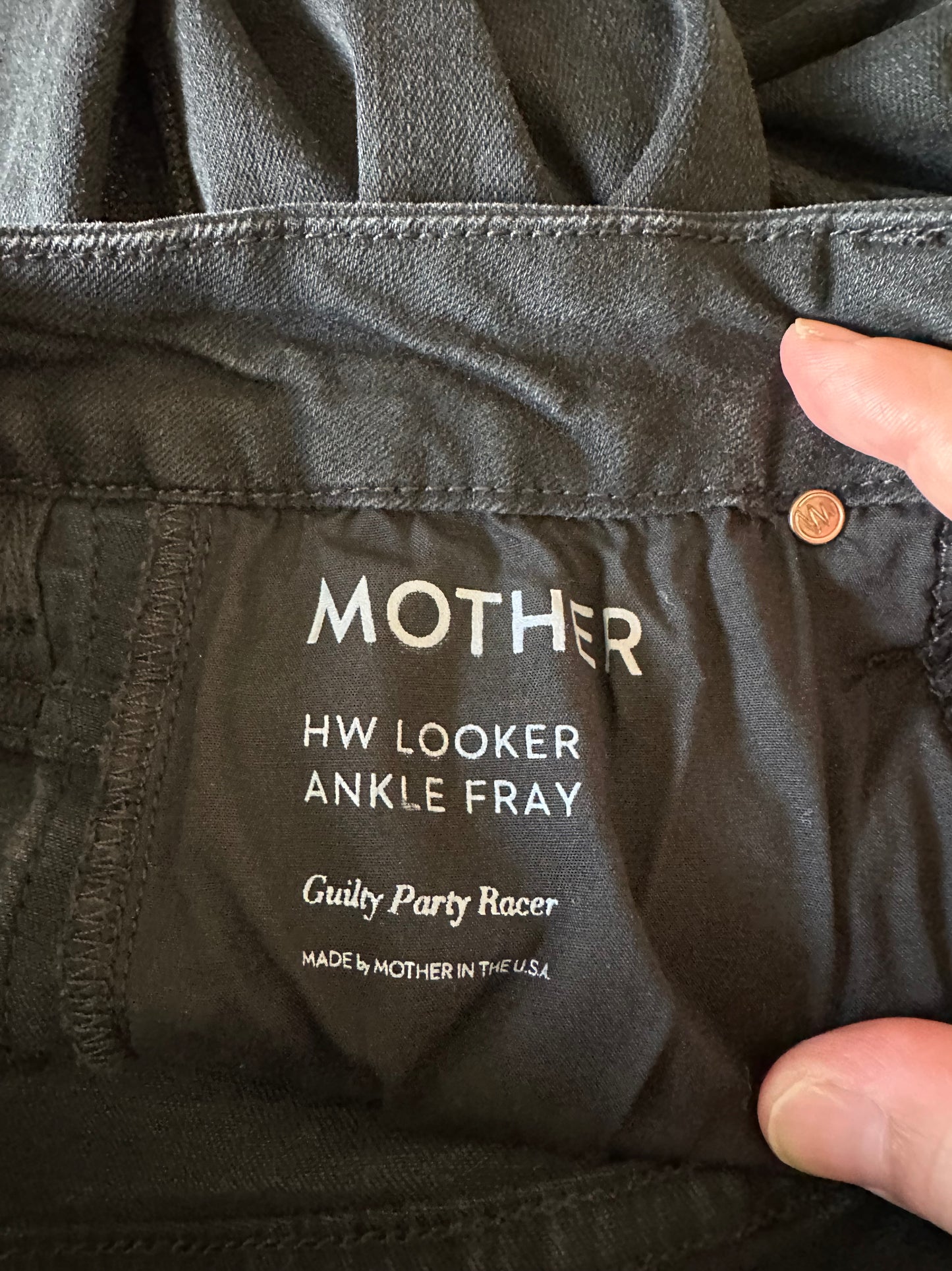 Mother High Waist Looker Ankle Fray in Guilty Party | Size 28