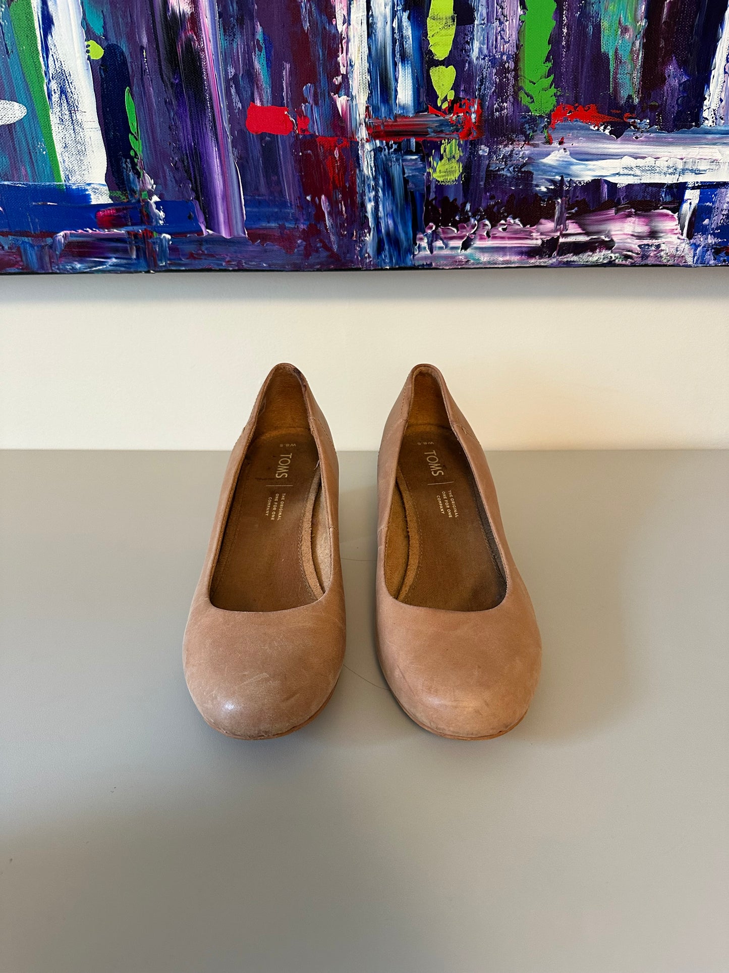 TOMS Esme Tan Leather Round Toe Block Heel Pumps | Size 8.5