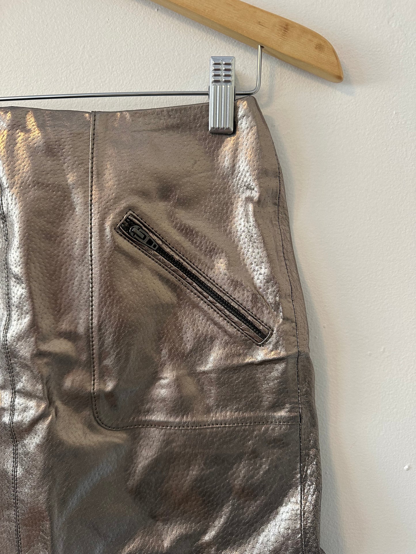 Blank NYC Bronze Metallic Leather Mini Skirt | Size 25