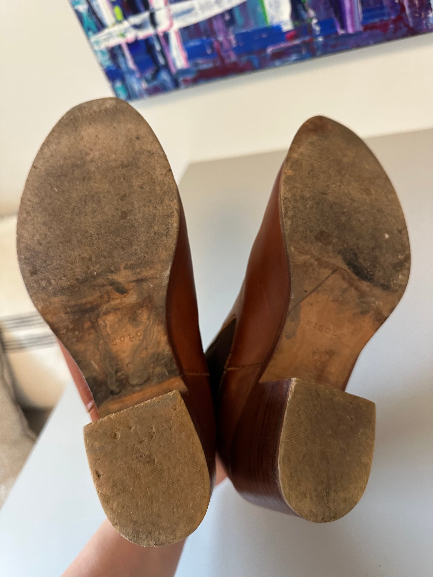 Nisolo Brandy Leather Chelsea Ankle Boots in Almond | Size 9