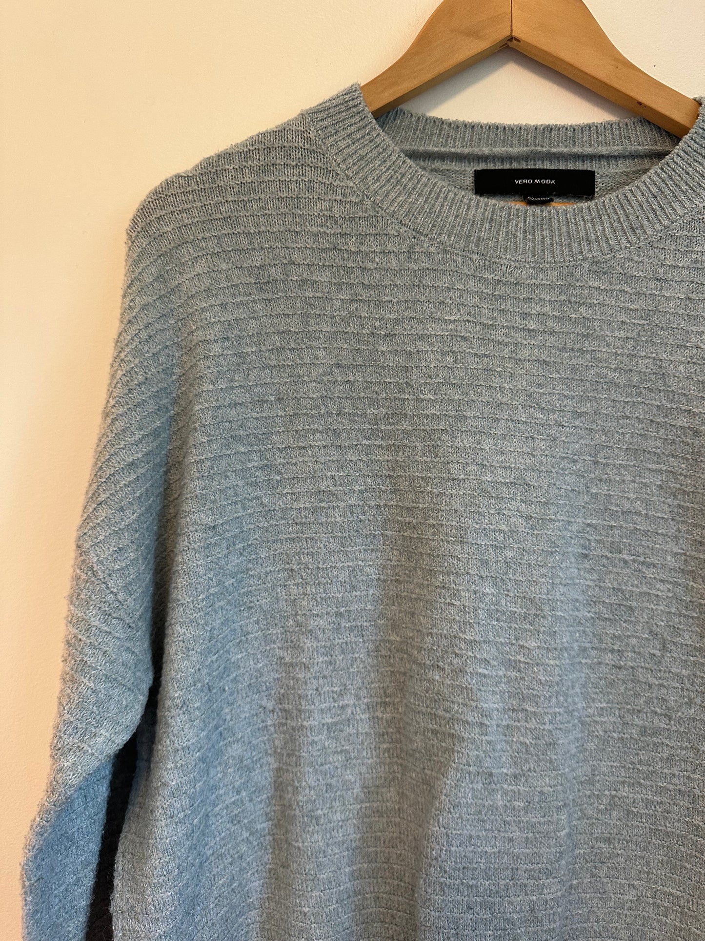 Vero Moda Textured Knit Crew Neck Drop Shoulder Sweater | Size Large