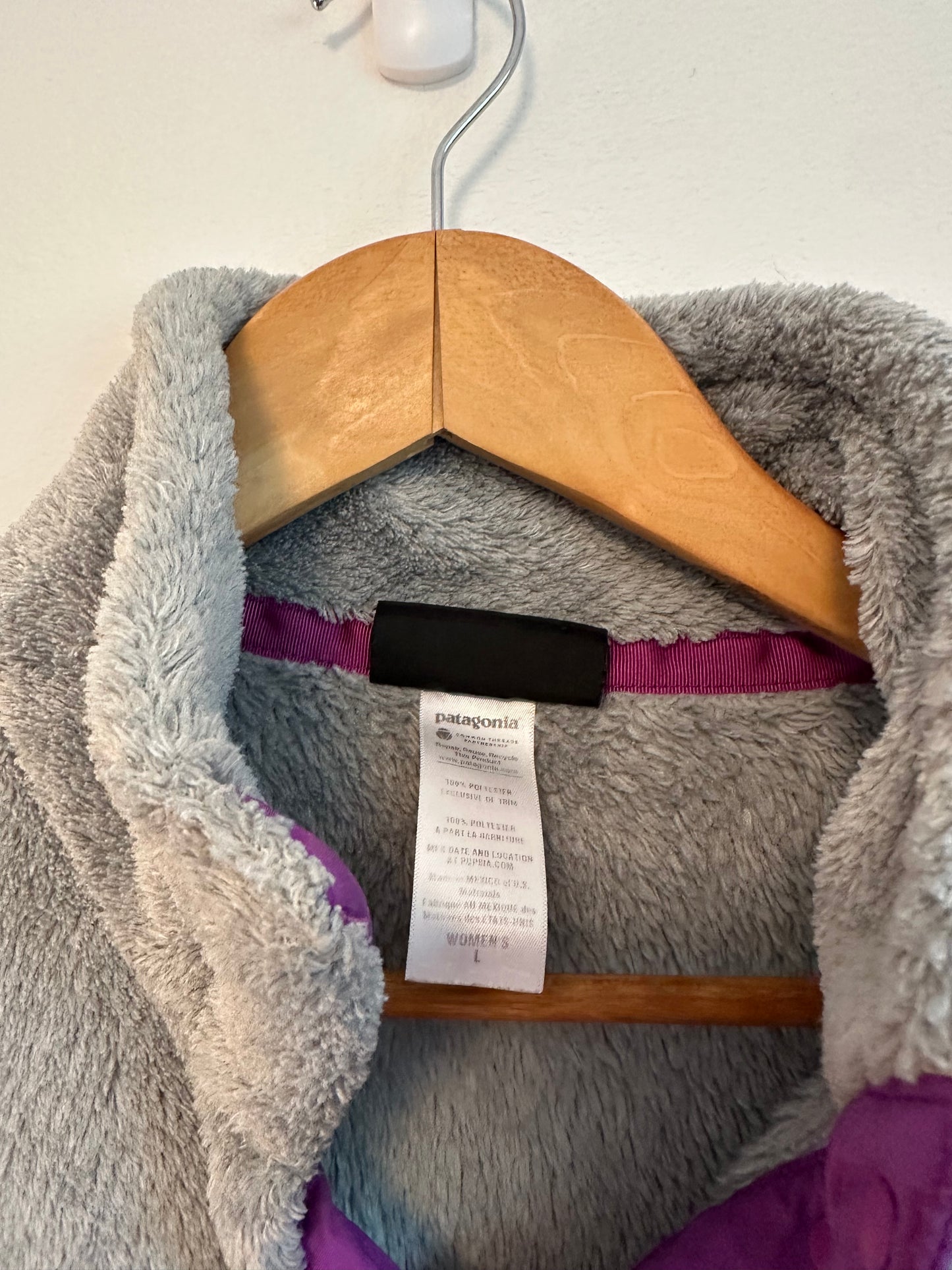 Patagonia Re-Tool Snap-T Fleece Pullover in Grey and Purple | Size Large