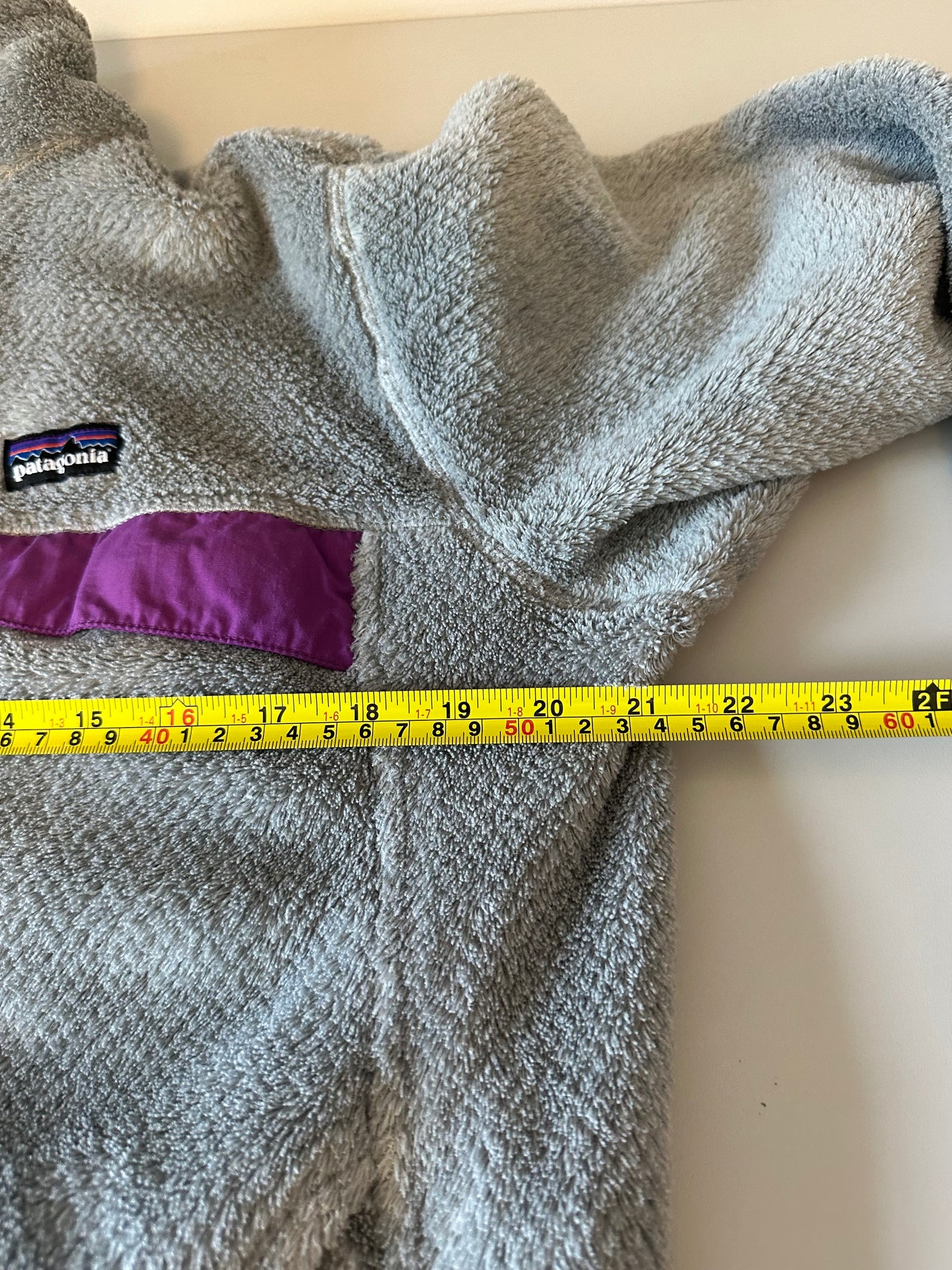 Patagonia Re-Tool Snap-T Fleece Pullover in Grey and Purple | Size Large