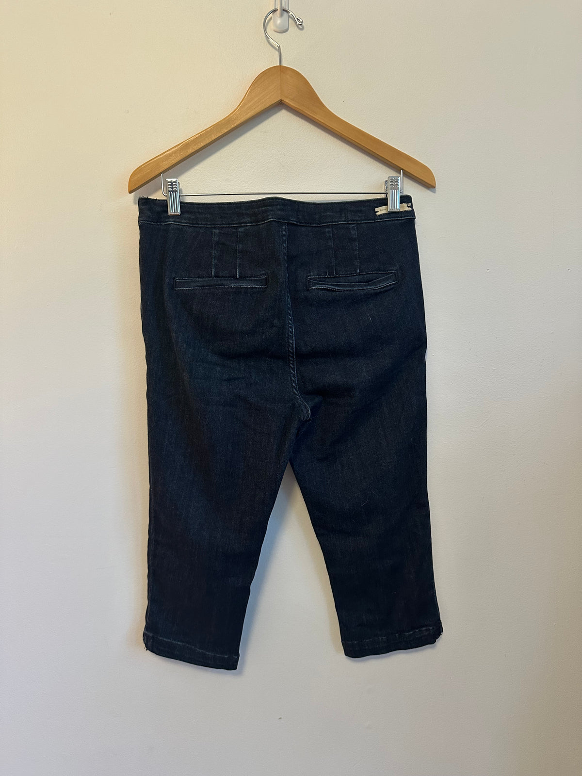 Pilcro and the Letterpress Anthropologie Cropped Denim Legging | Size 30