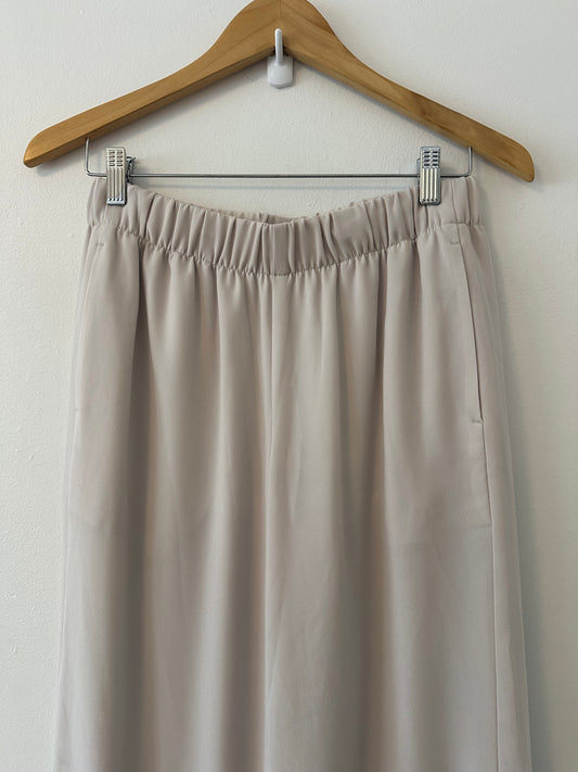 NWT Vince Satin Pull On Wide Leg Elastic Waist Pants in Light Tan | Size Small
