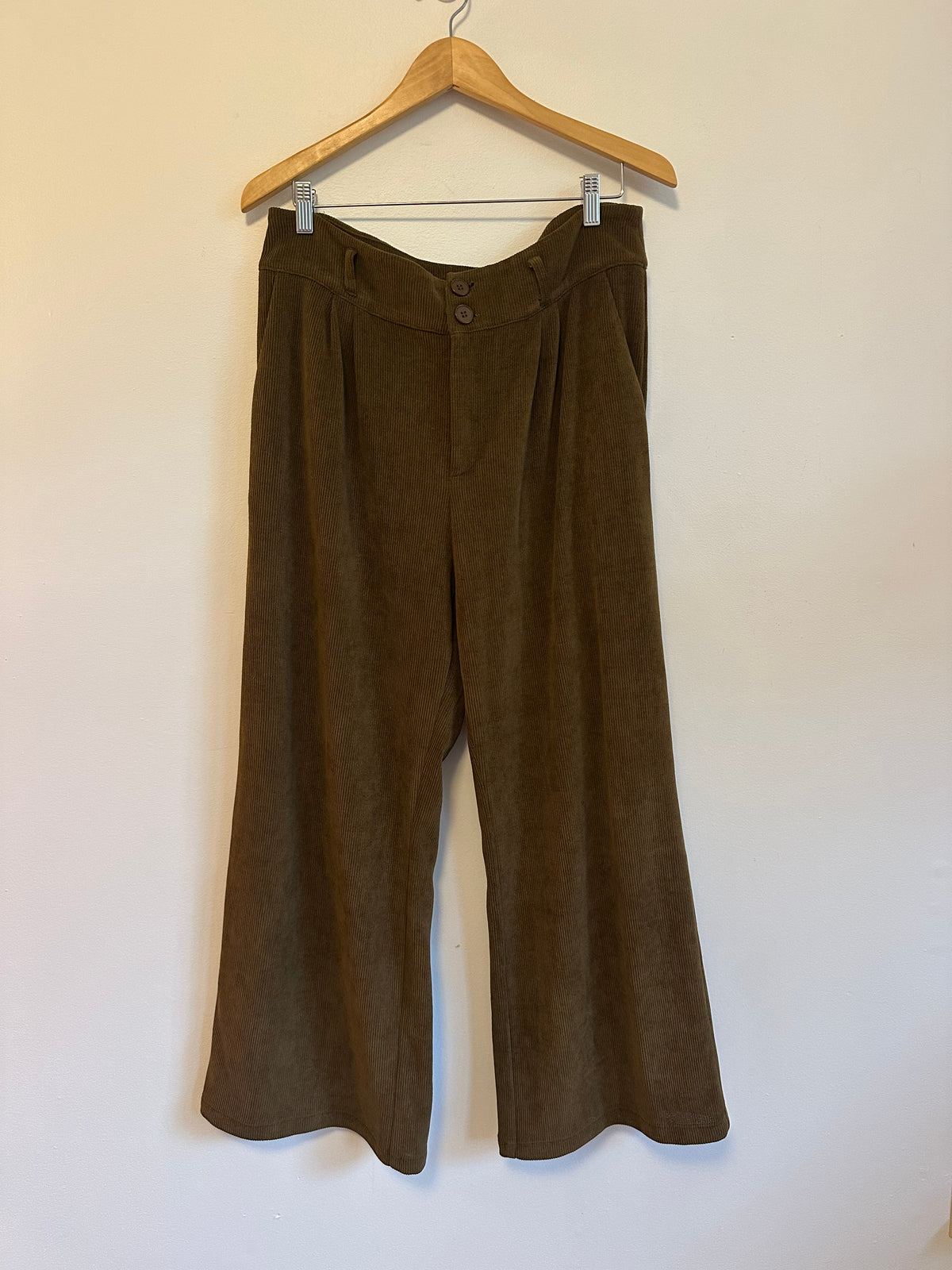 Cider Olive Green Corduroy Wide Leg High Waisted Pleated Pants | Size XL
