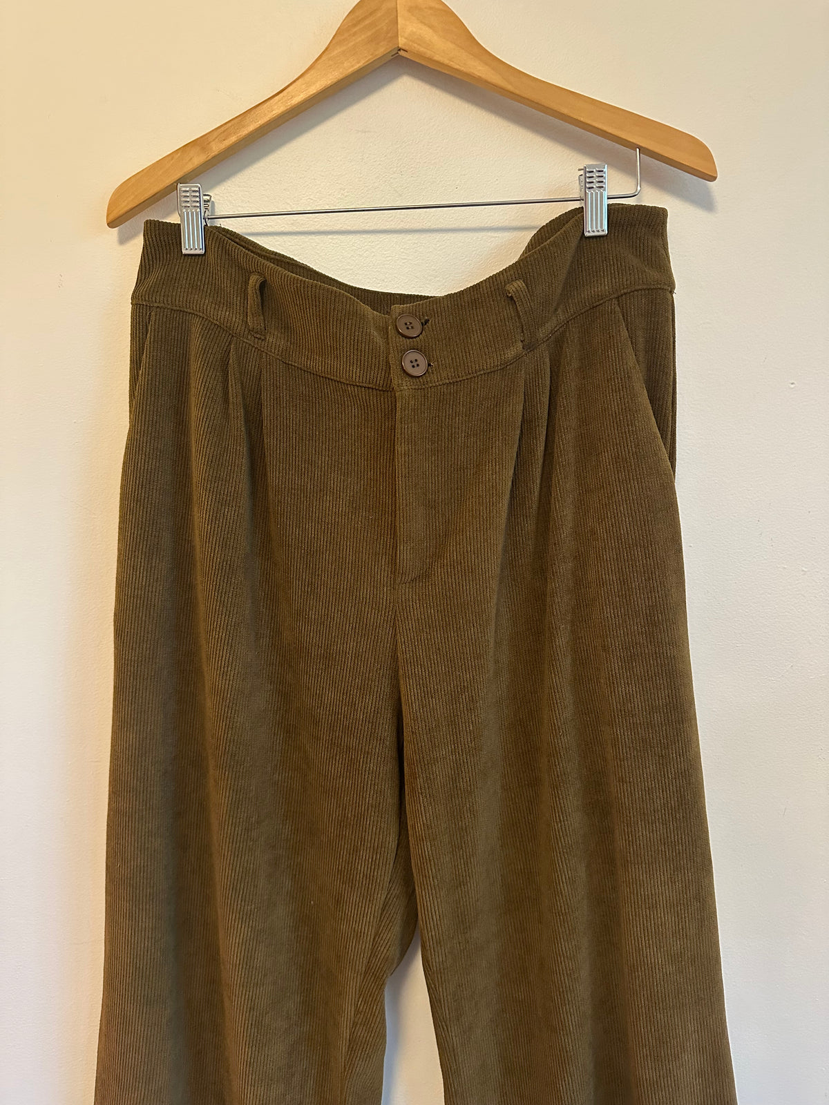 Cider Olive Green Corduroy Wide Leg High Waisted Pleated Pants | Size XL