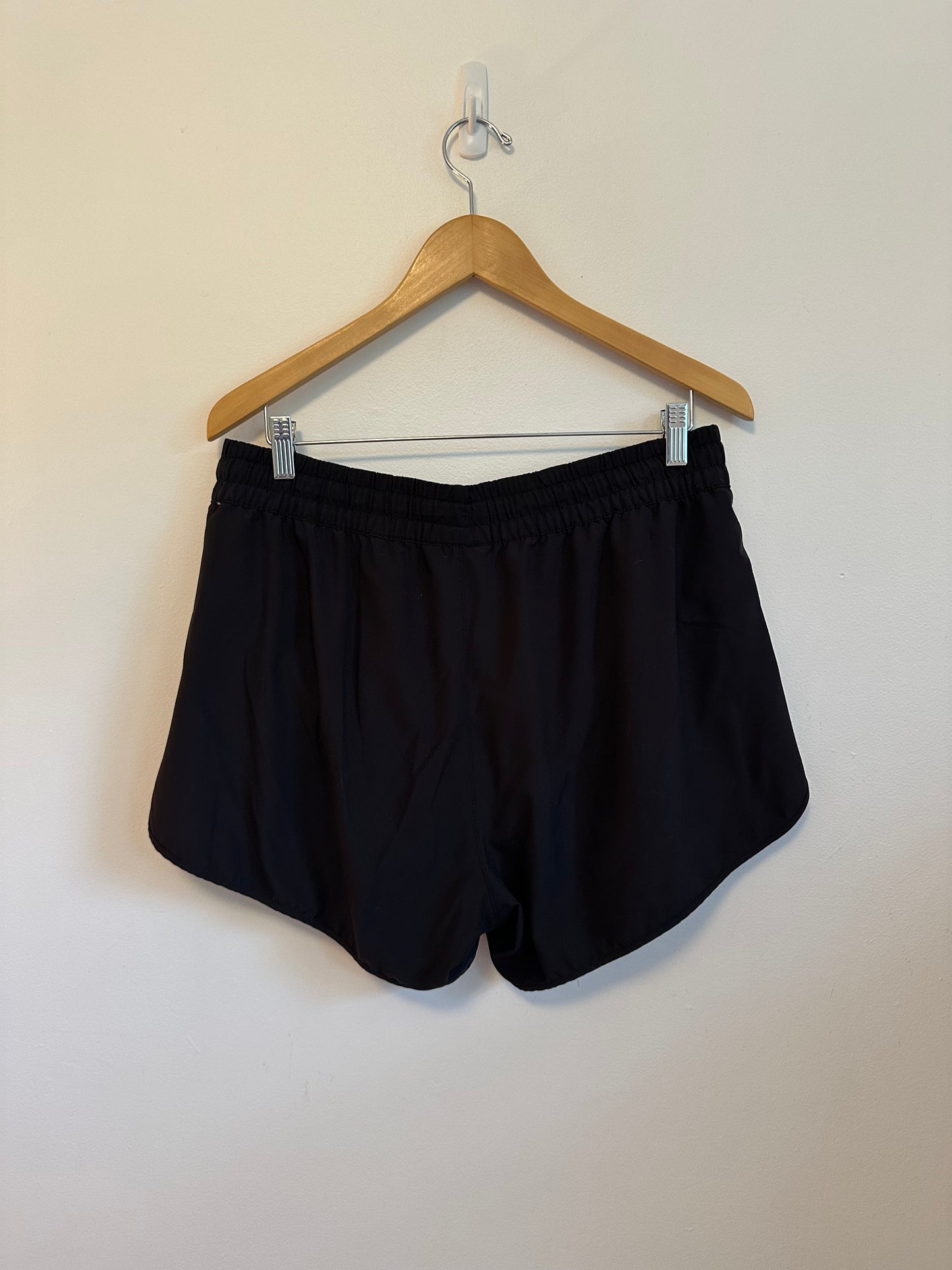 Vuori Clementine Running Shorts 2.0 in Black | Size Large