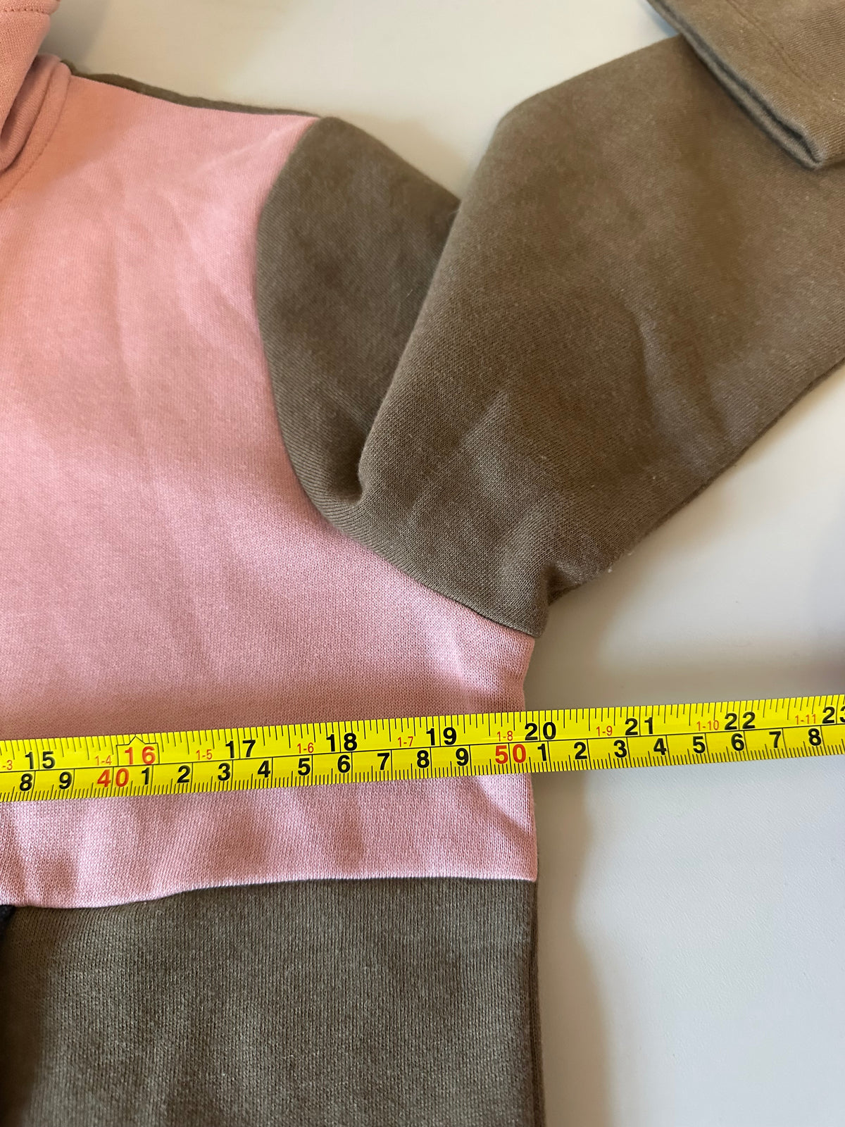 LL Bean Signature Colorblock Pullover Sweatshirt in Brown and Pink | Size Small