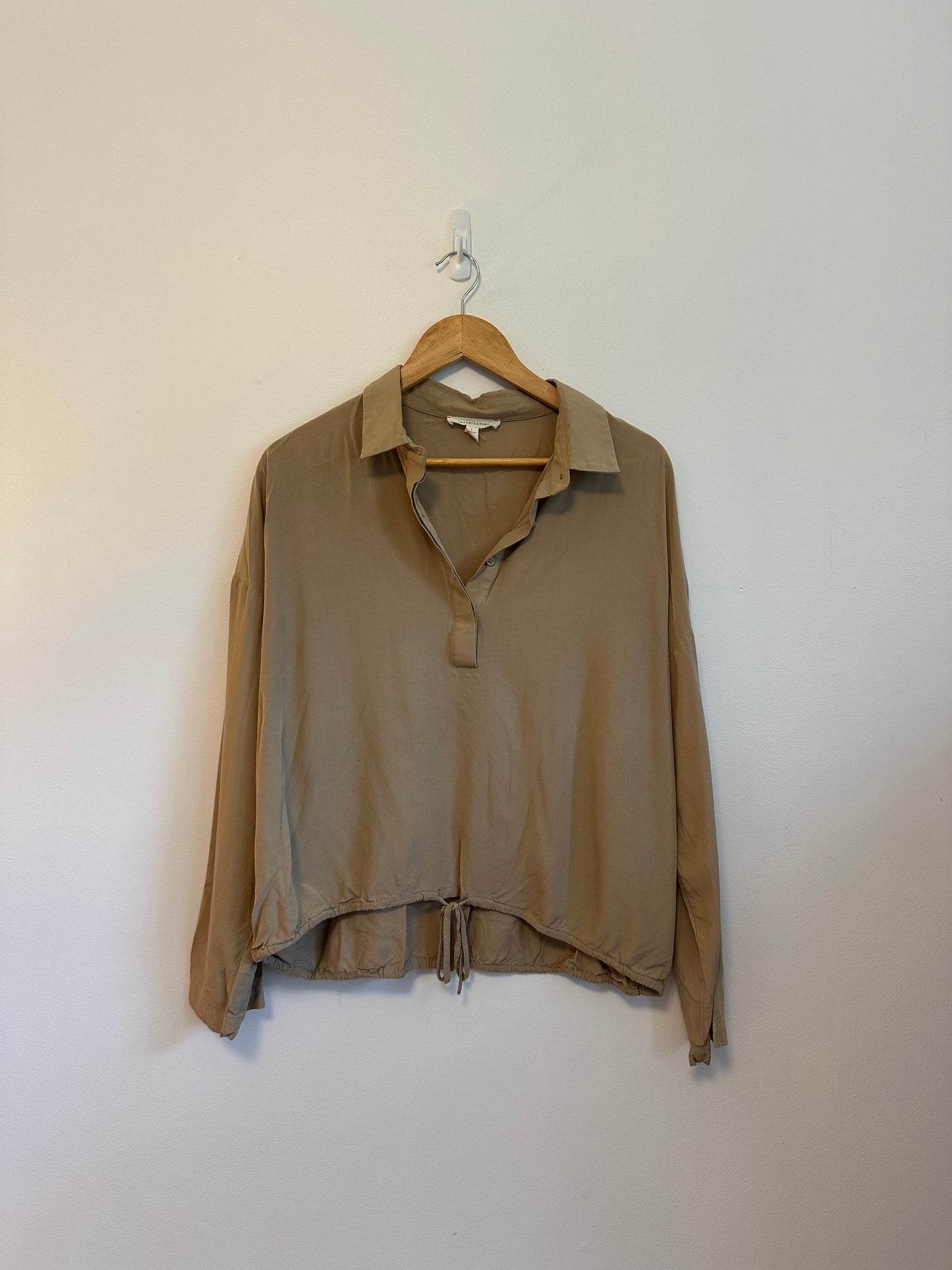 Grade & Gather Long Sleeve Drawstring Hem Blouse in Tan | Size Large