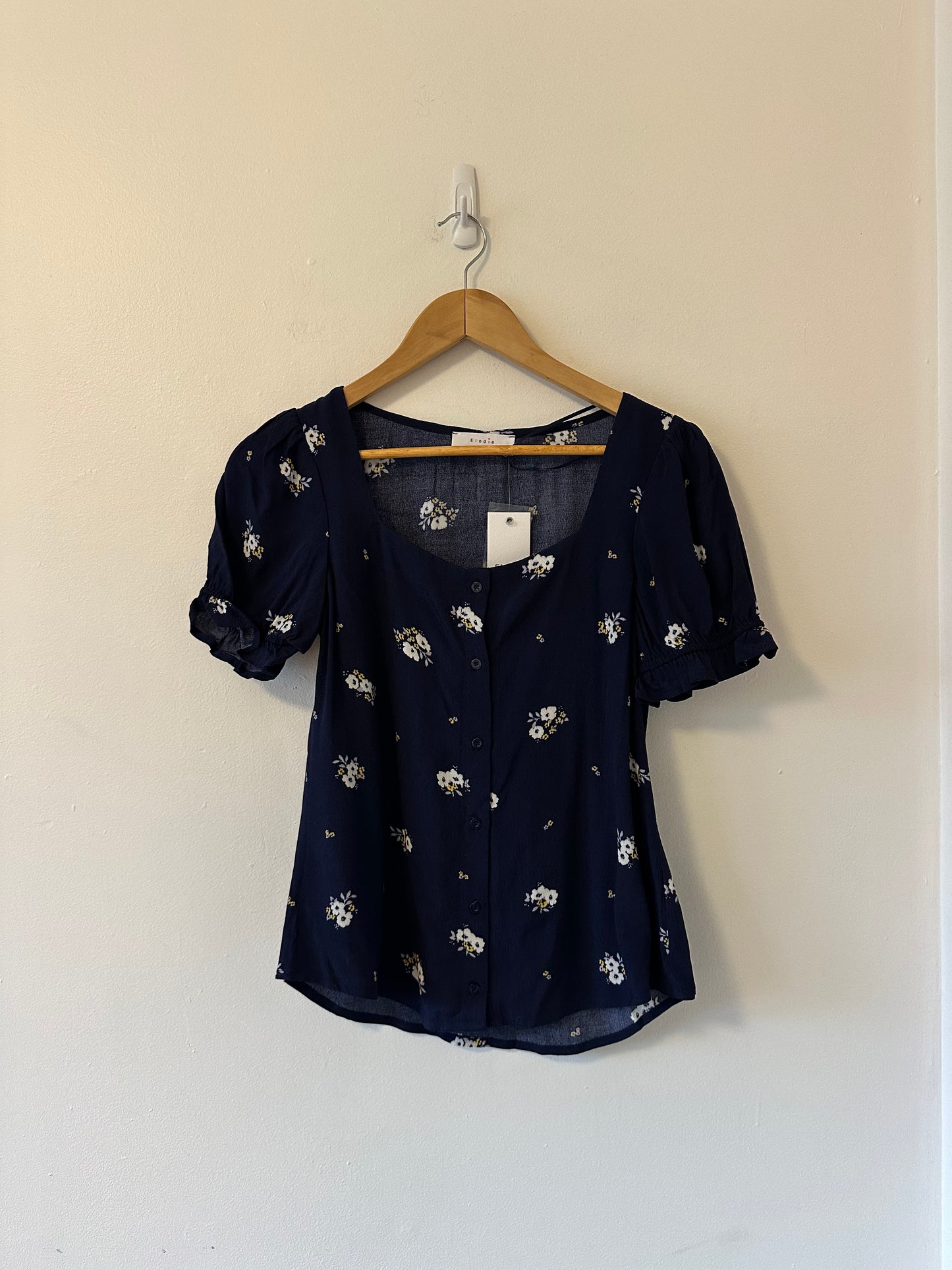 NWT Anthropologie Elodie Navy Blue Floral Ruffle Puff Sleeve Blouse | Size XS