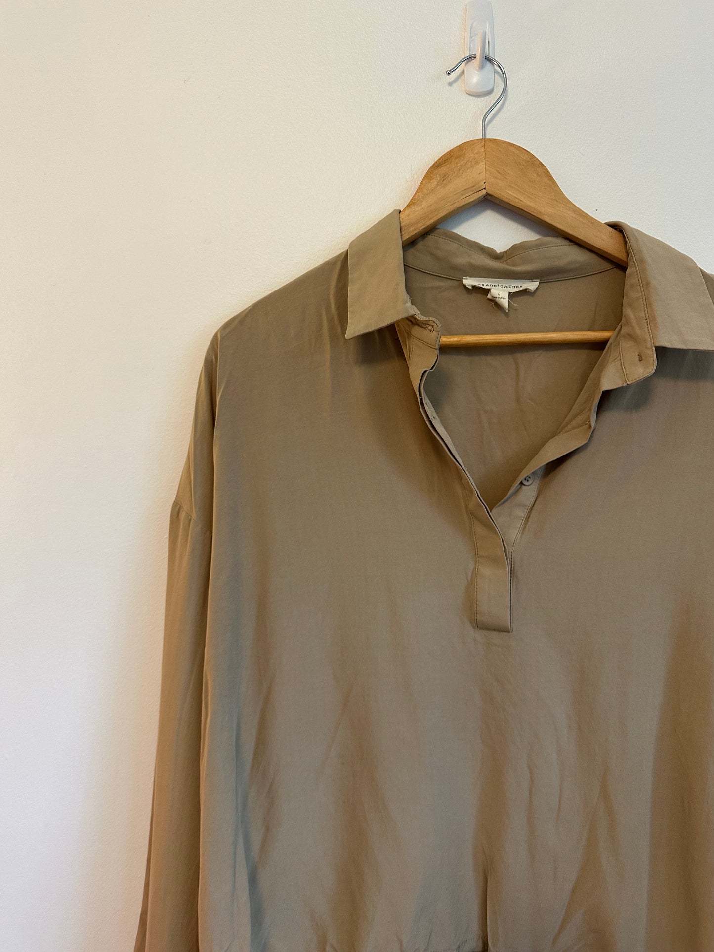 Grade & Gather Long Sleeve Drawstring Hem Blouse in Tan | Size Large