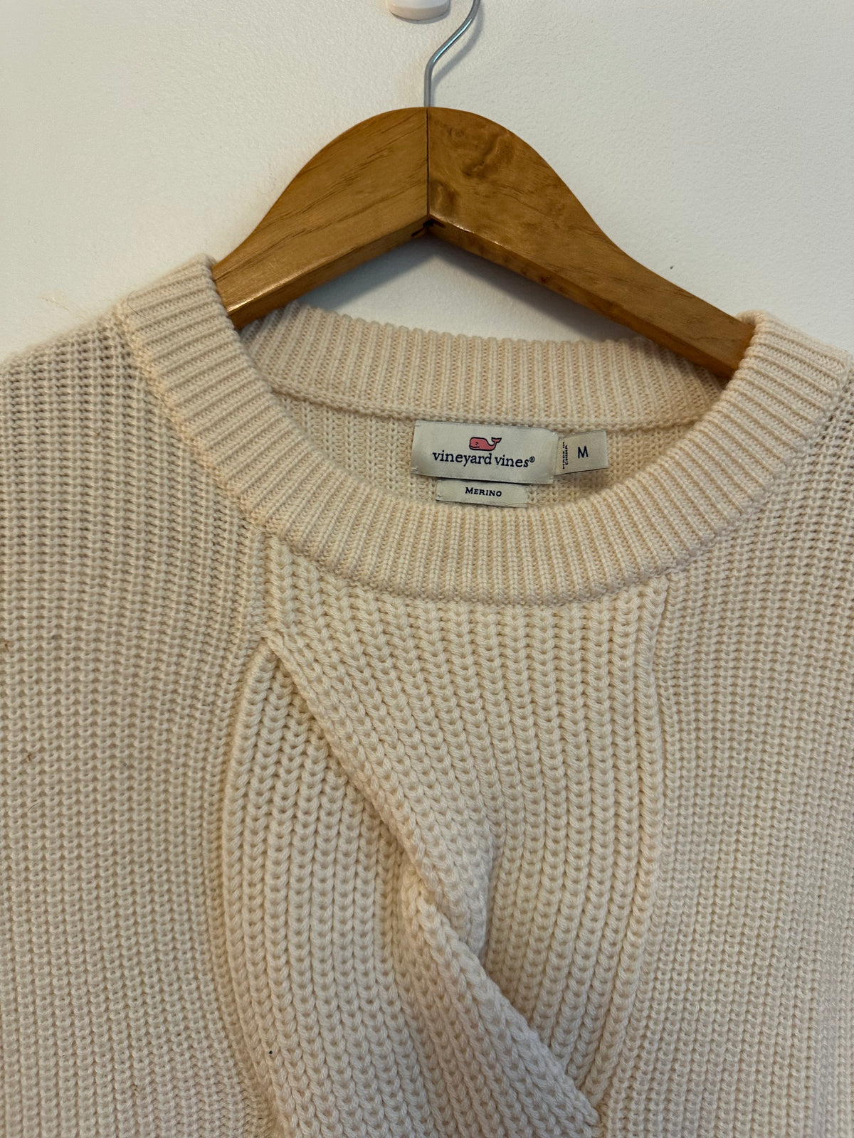 Vineyard Vines Cream Merino Wool Ribbed Cable Knit Sweater | Size Medium