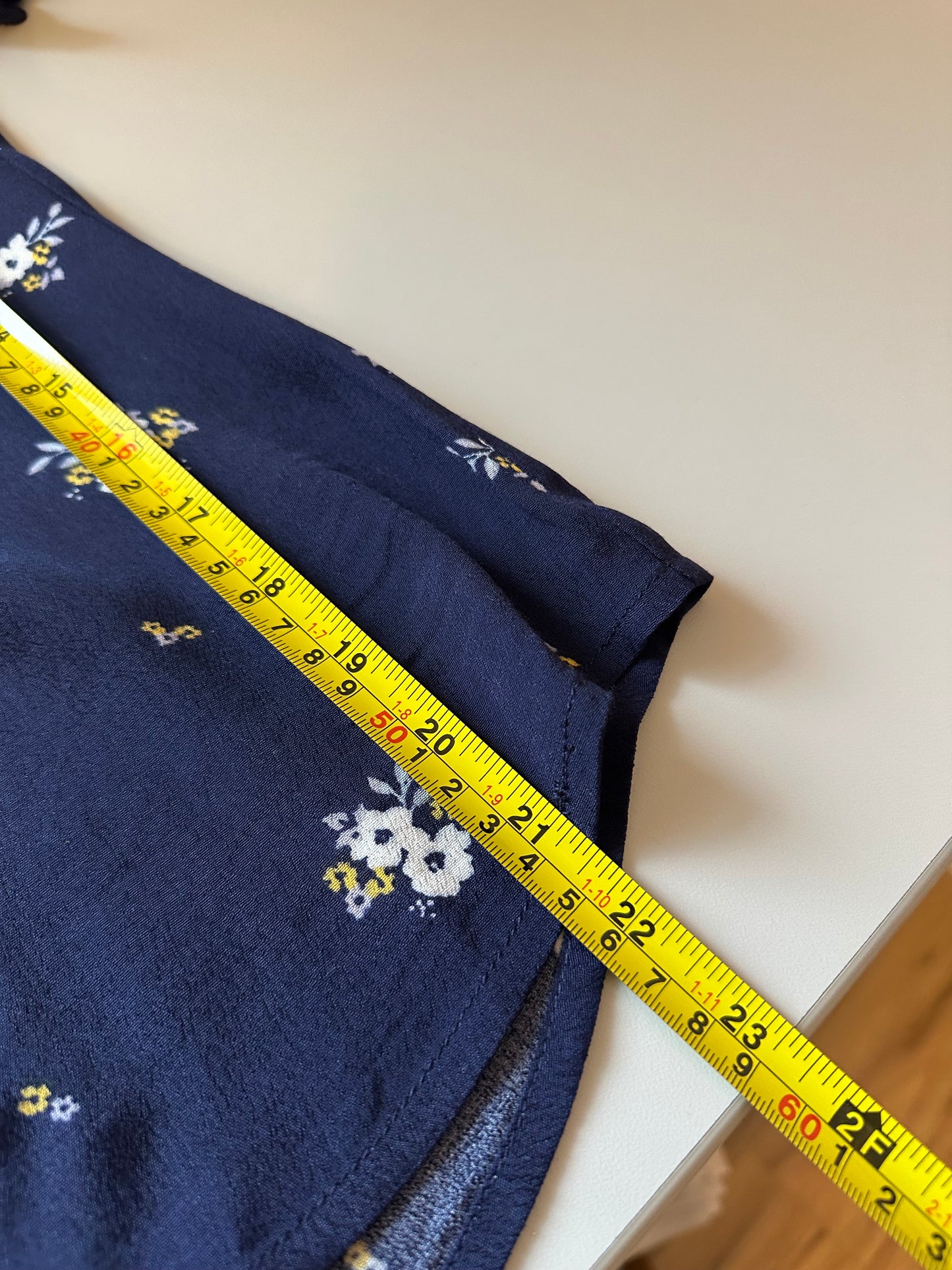 NWT Anthropologie Elodie Navy Blue Floral Ruffle Puff Sleeve Blouse | Size XS