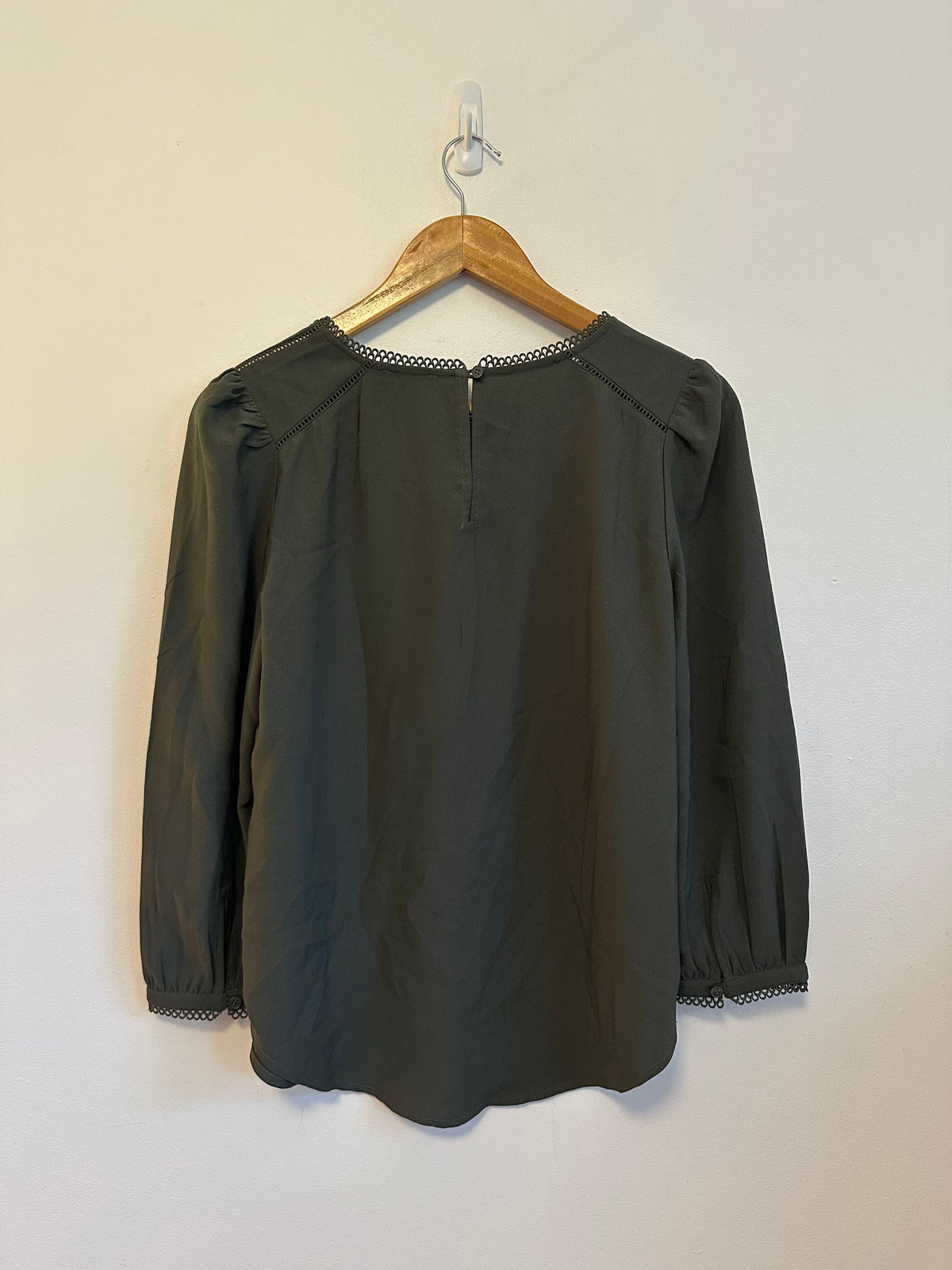Ann Taylor Olive Green Crochet Lace Trim Puff Sleeve Blouse | Size Small