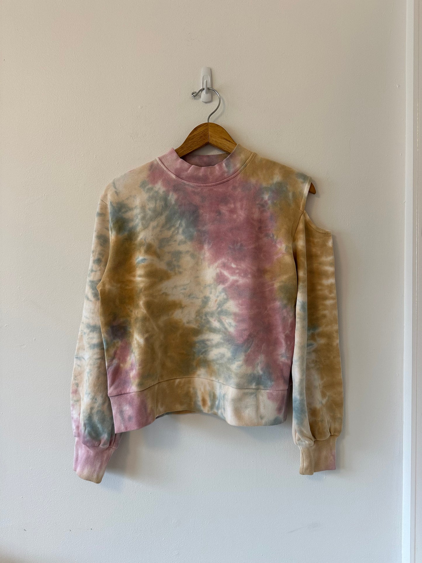 NWT 525 America Open Shoulder Tie Dye Cotton Sweatshirt | Size Small