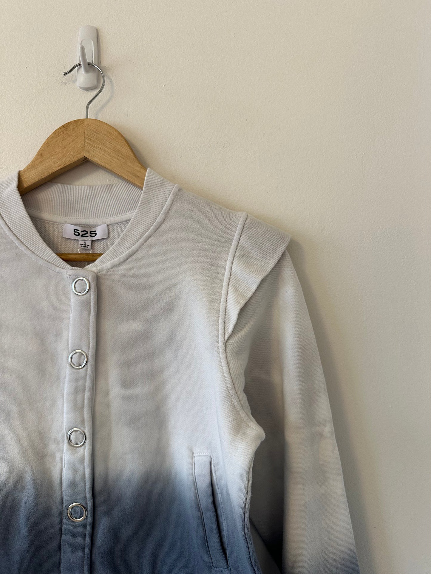 NWT 525 American Dip Dye Snap Front Cotton Sweatshirt | Size Small