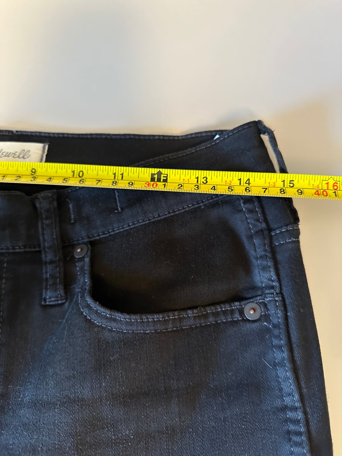 Madewell 10' High-Rise Skinny Jeans in Black Denim | Size 29