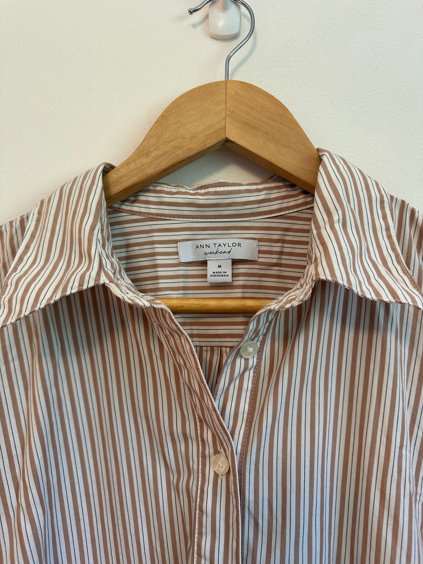 Ann Taylor Tan and White Striped Cotton Button Down Shirt | Size Medium