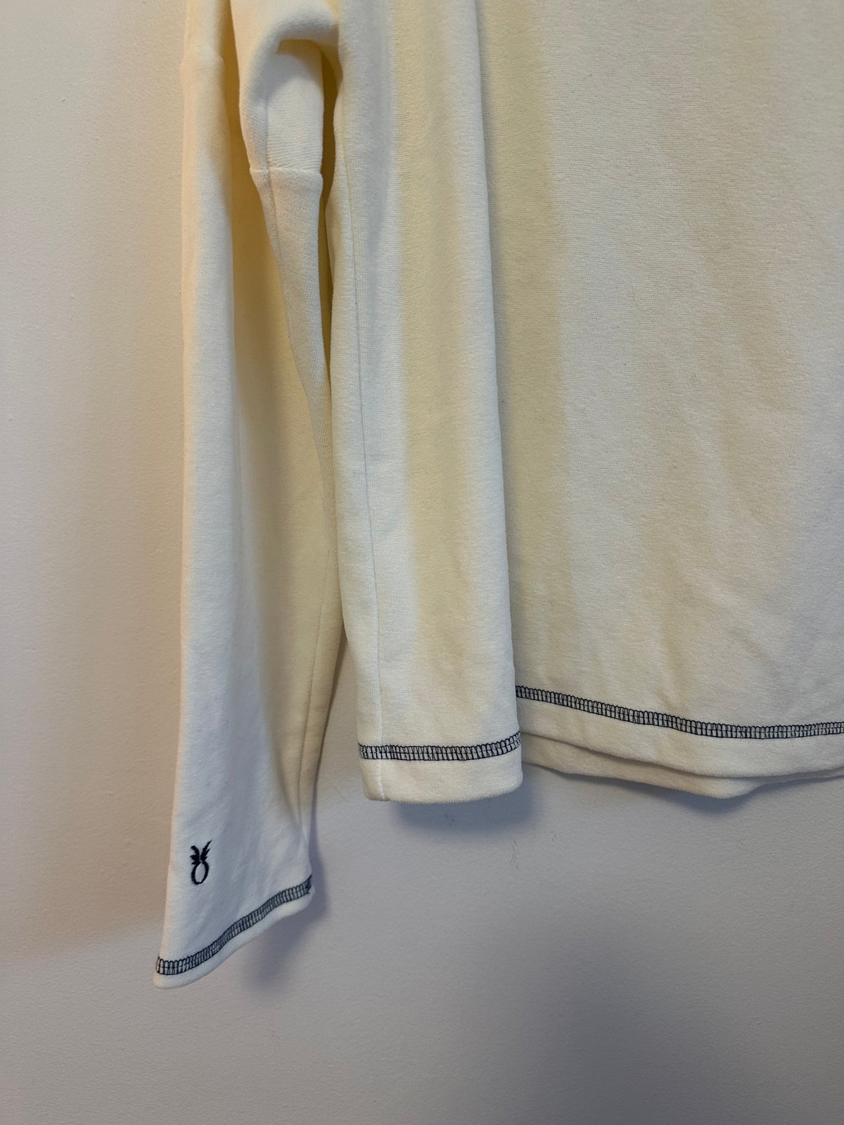 Dudley Stephens Cream Fleece Pullover Sweatshirt | Size Medium
