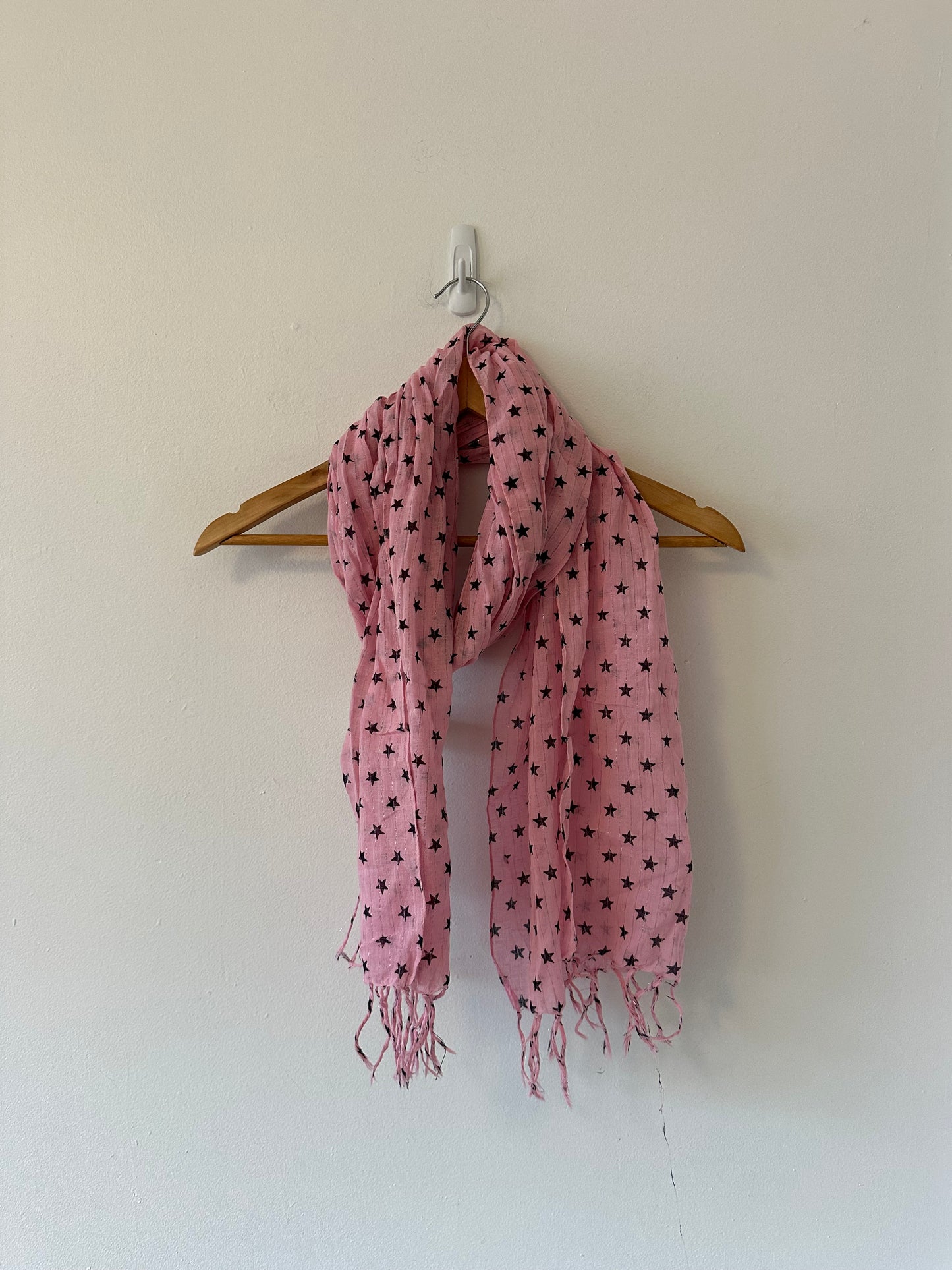 Cotton and Metallic NWT Pink Tassel Scarf with Stars