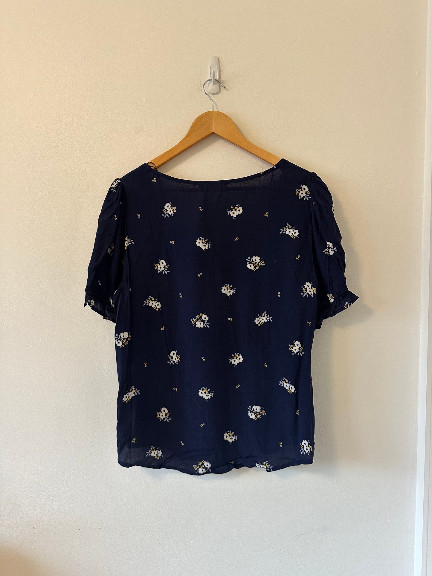 NWT Anthropologie Elodie Navy Blue Floral Ruffle Puff Sleeve Blouse | Size XL