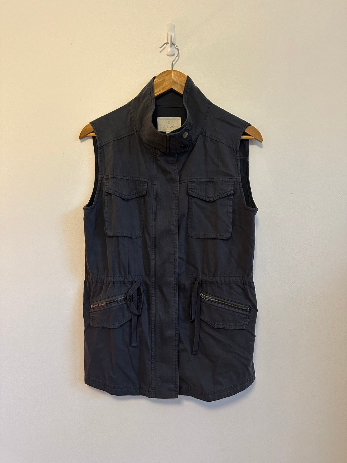 Caslon Dark Gray Cotton Tencel Blend Utility Vest | Size Small