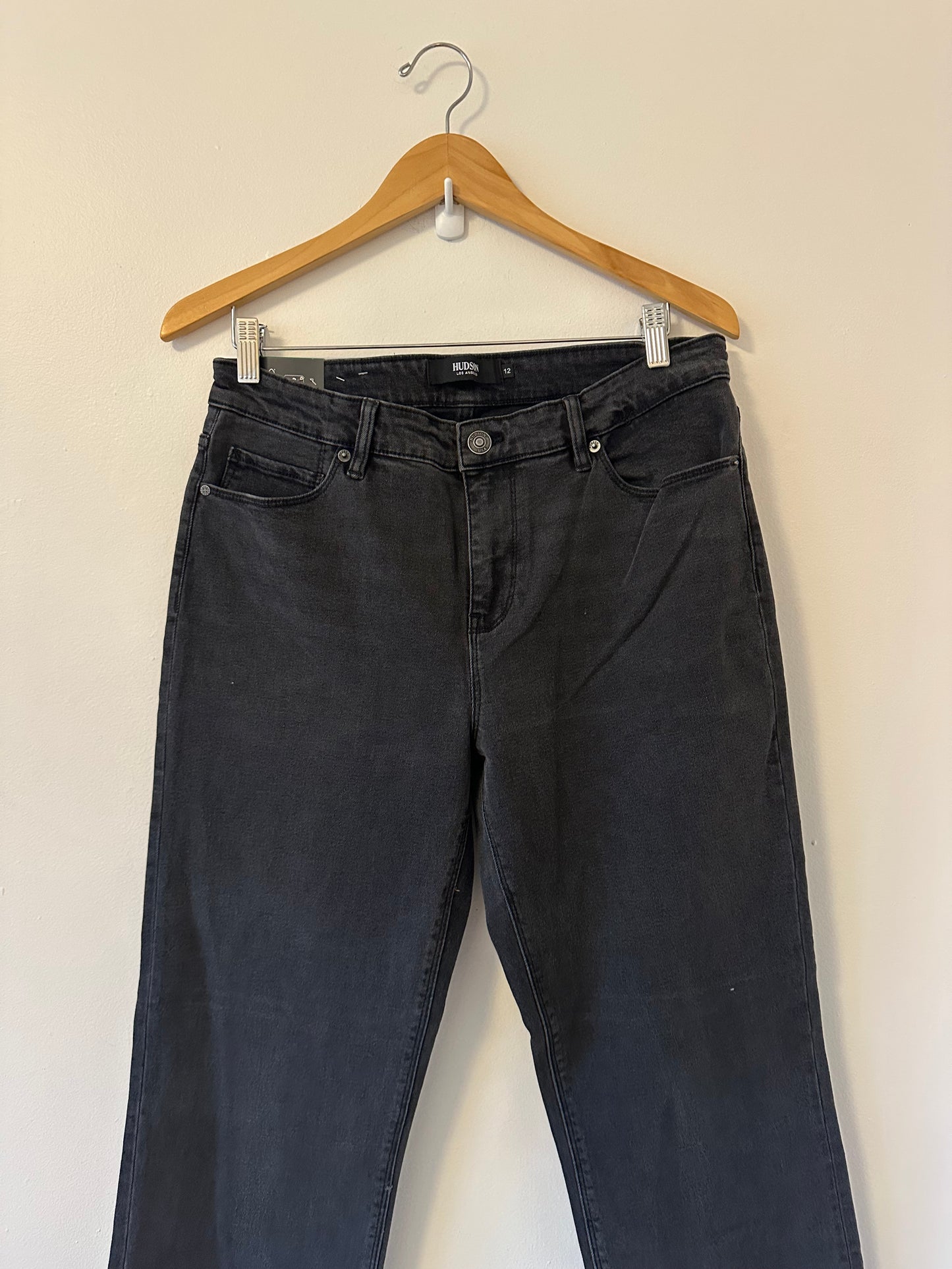 Hudson NWT Straight Leg Mid Rise Black Jeans | Size 12