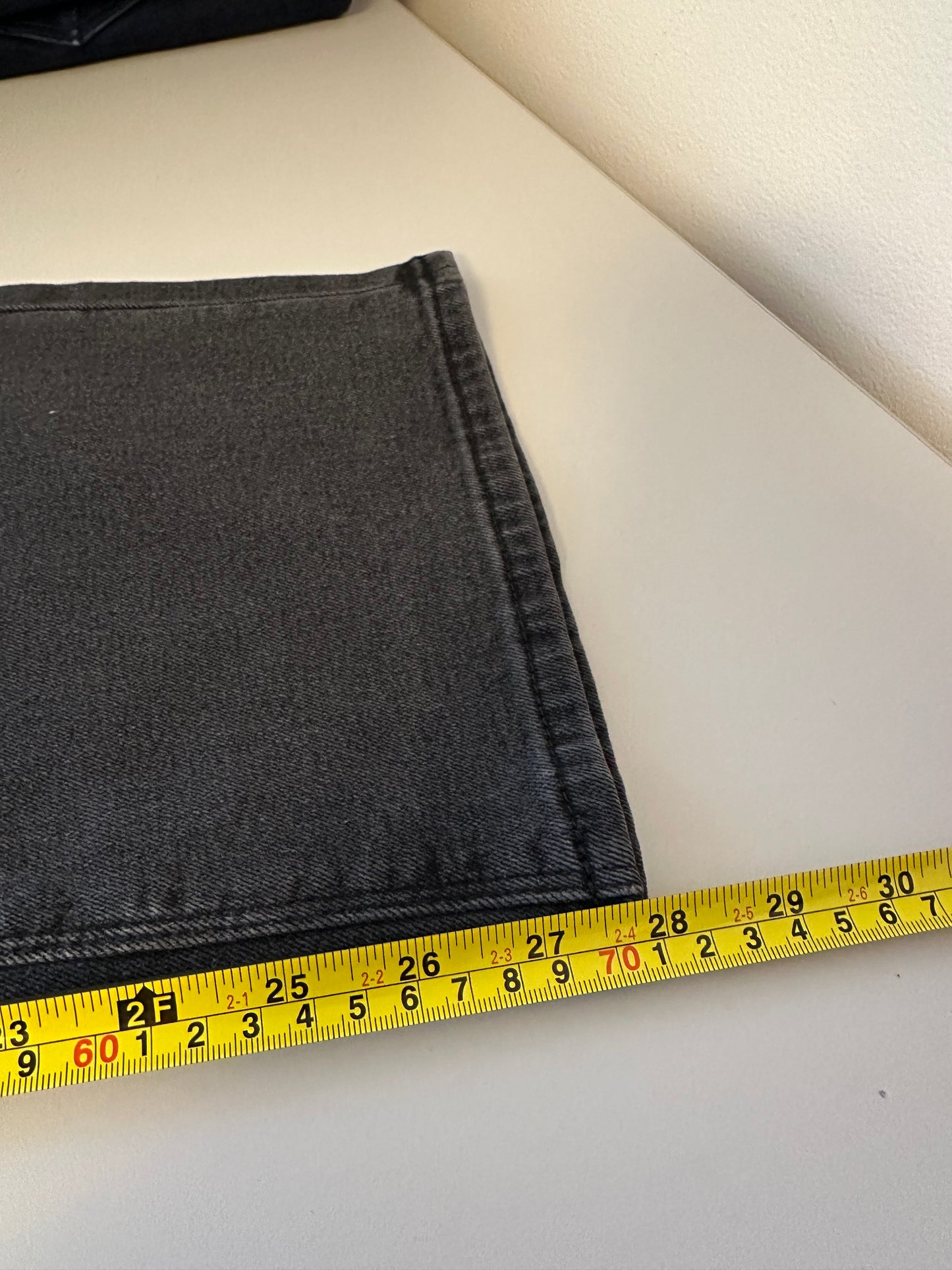 Hudson NWT Straight Leg Mid Rise Black Jeans | Size 12