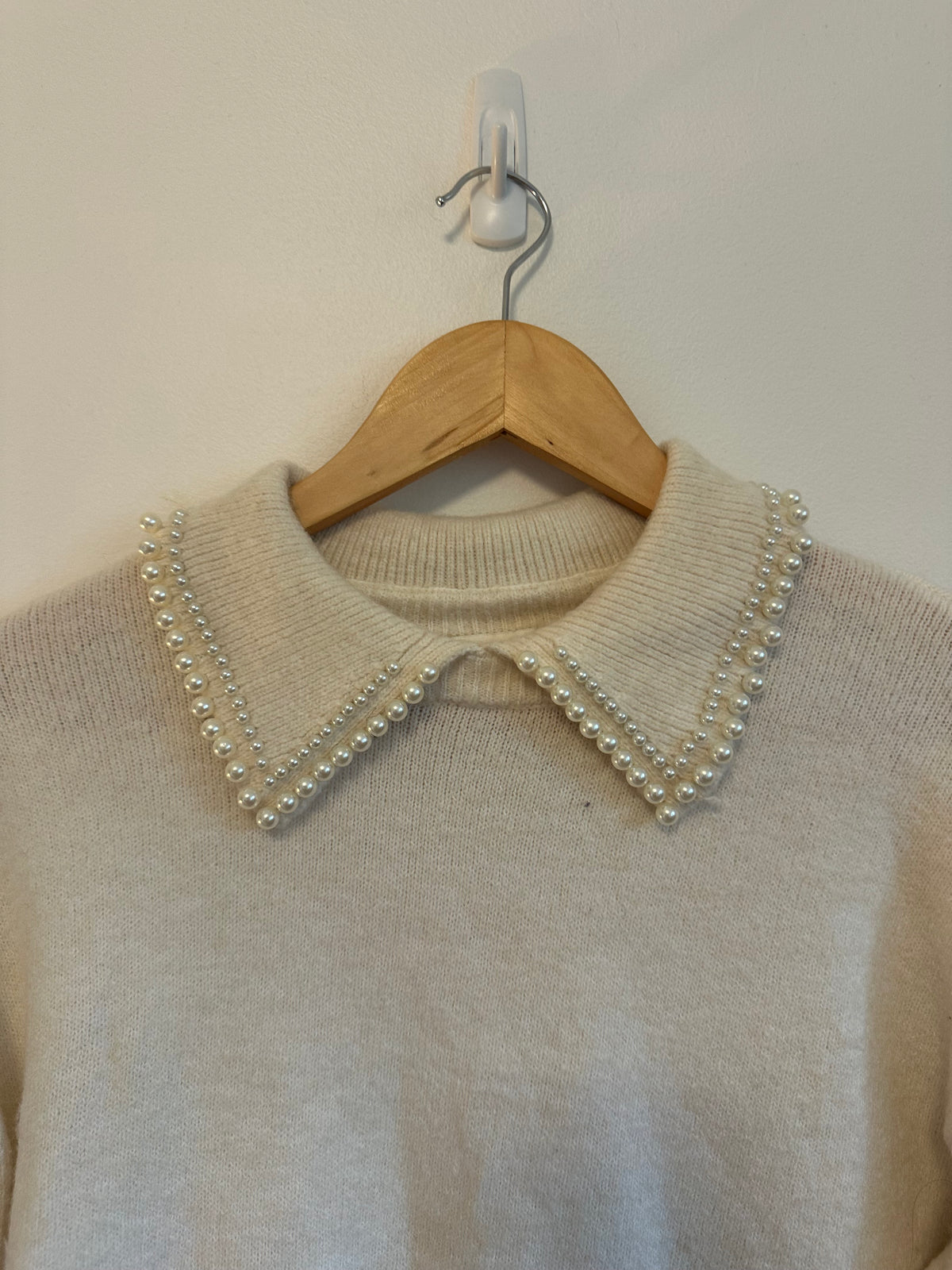 Zara Off White Faux Pearl Embellished Collar Knit Sweater | Size Medium
