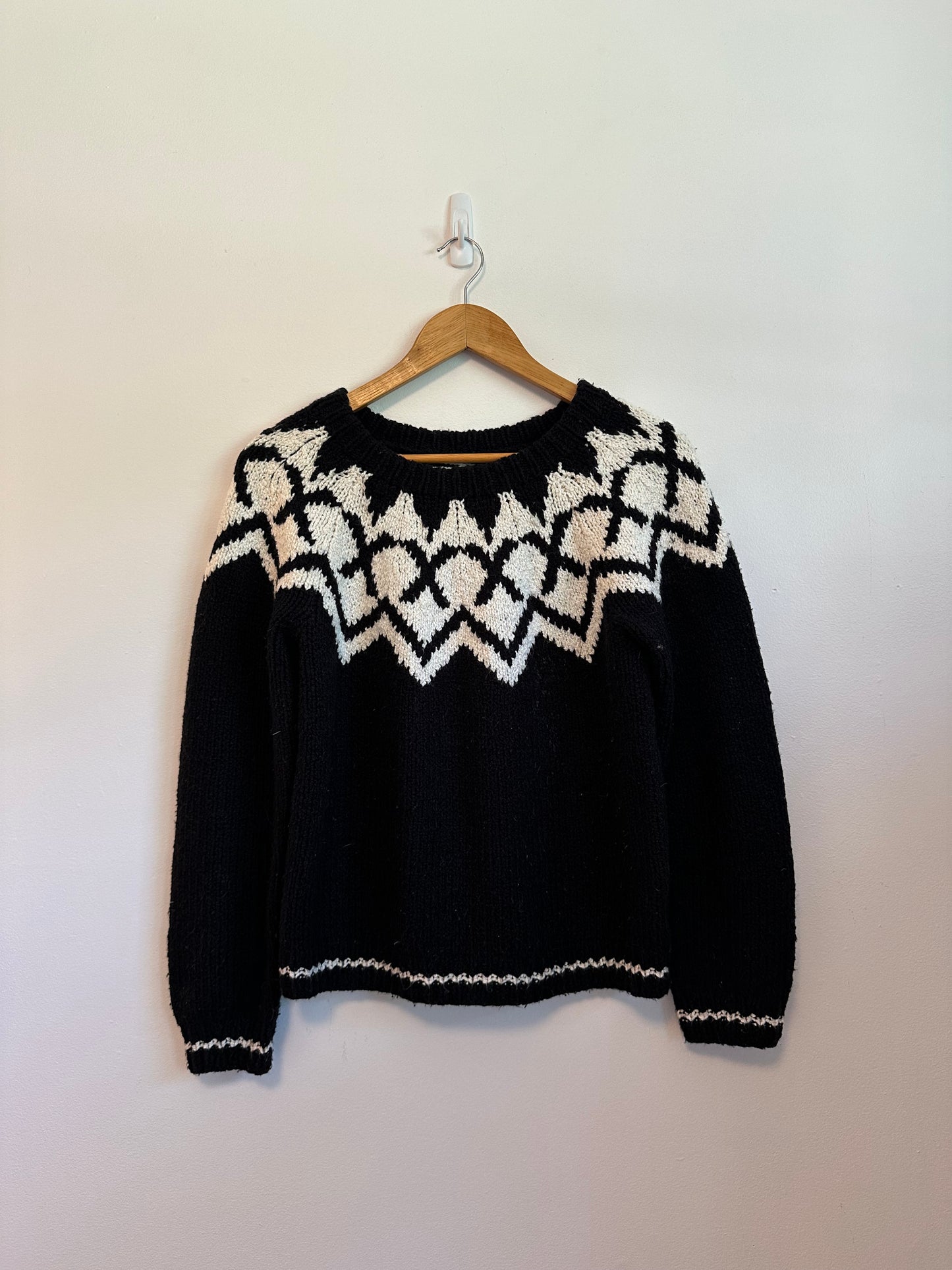 Velvet by Graham & Spencer Robyn Fair Isle Sweater | Size Medium