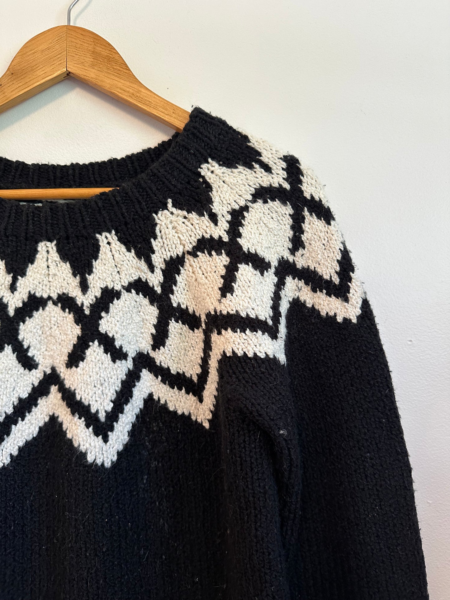 Velvet by Graham & Spencer Robyn Fair Isle Sweater | Size Medium