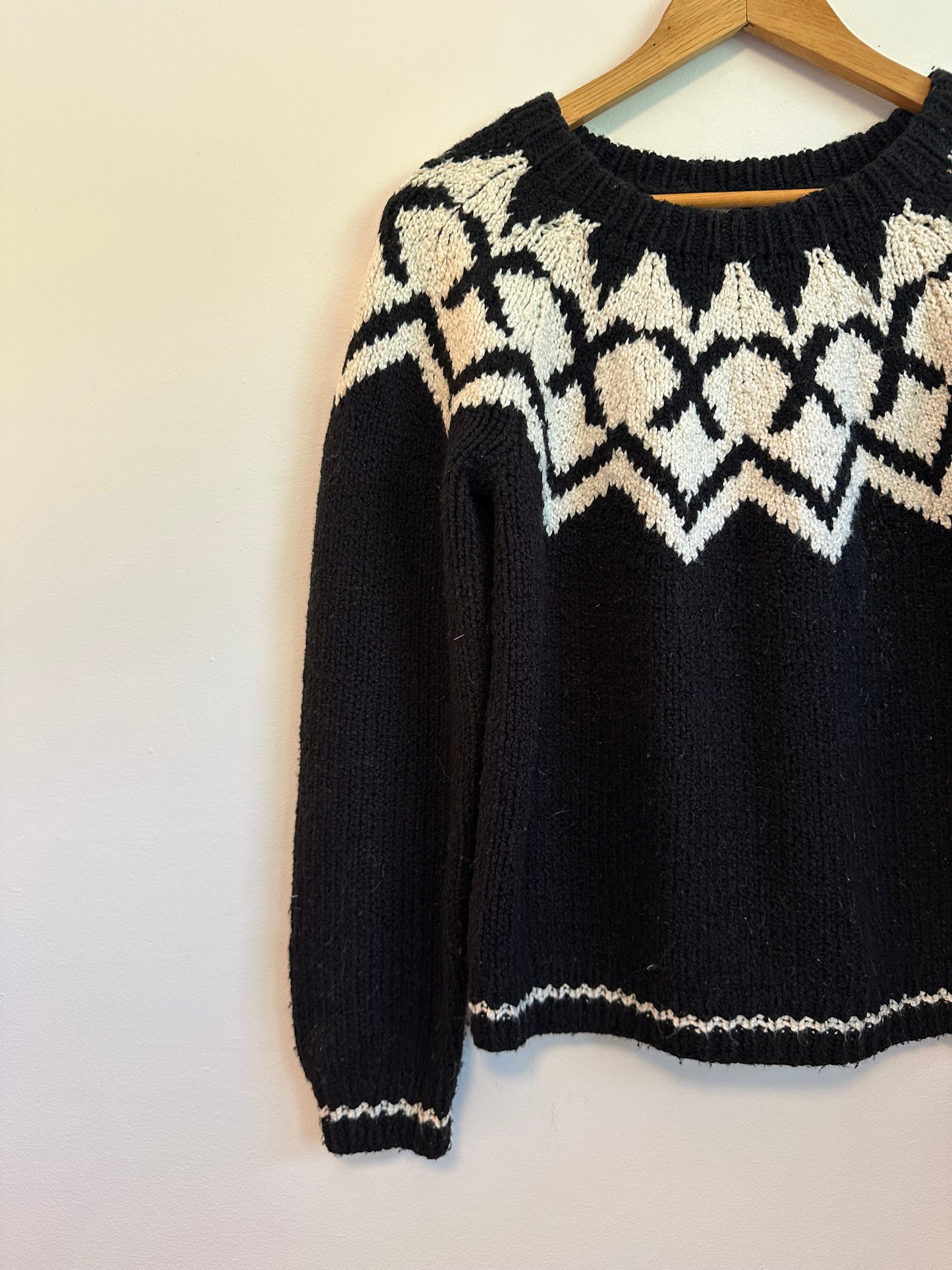 Velvet by Graham & Spencer Robyn Fair Isle Sweater | Size Medium