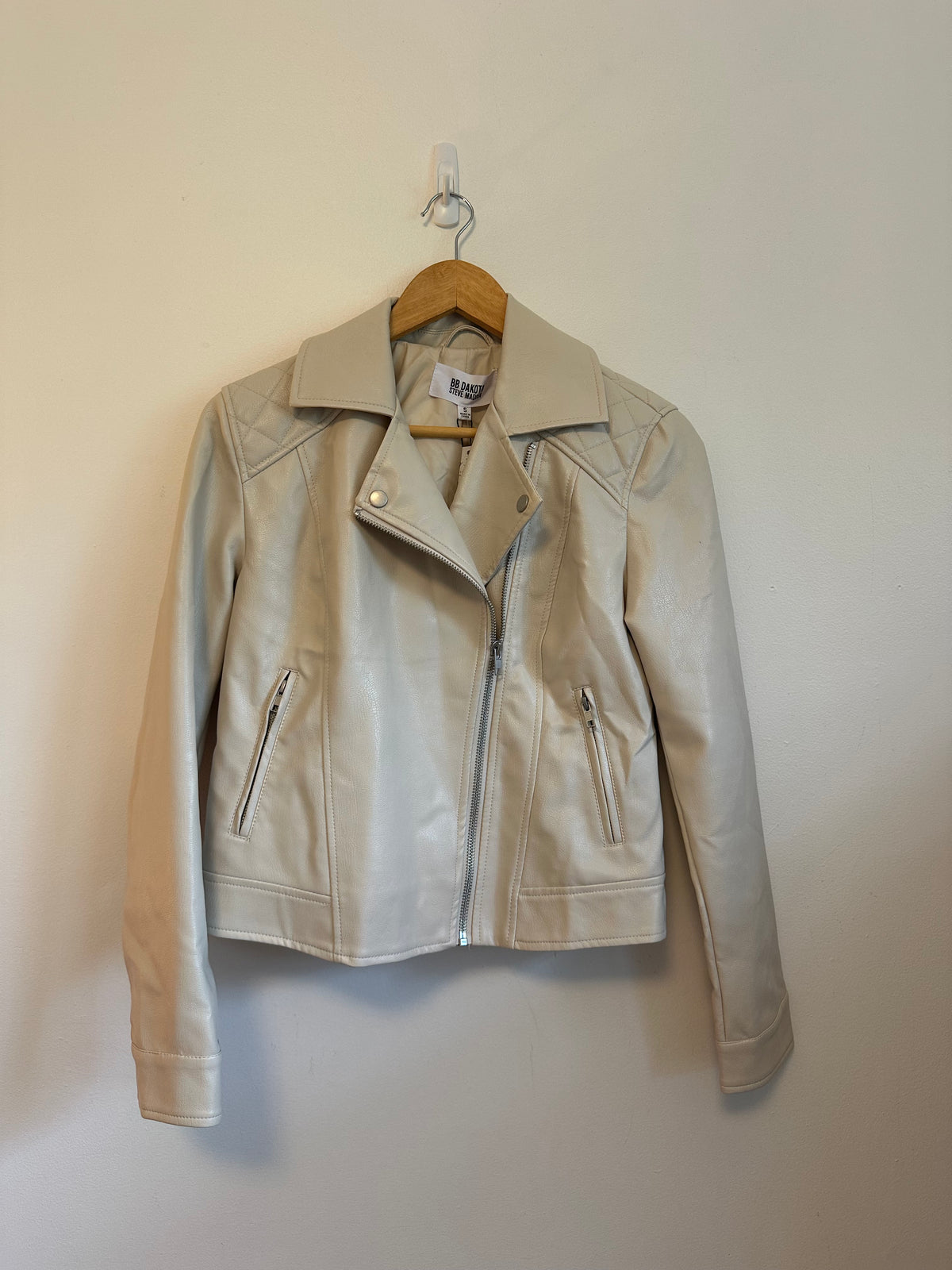 NWT BB Dakota Steve Madden Cream Faux Leather Quilted Moto Jacket | Size Small