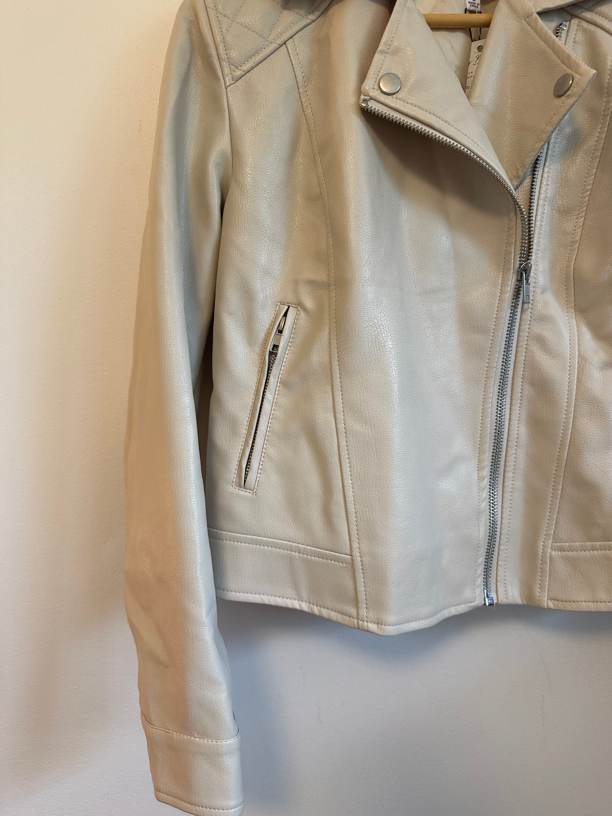 NWT BB Dakota Steve Madden Cream Faux Leather Quilted Moto Jacket | Size Small