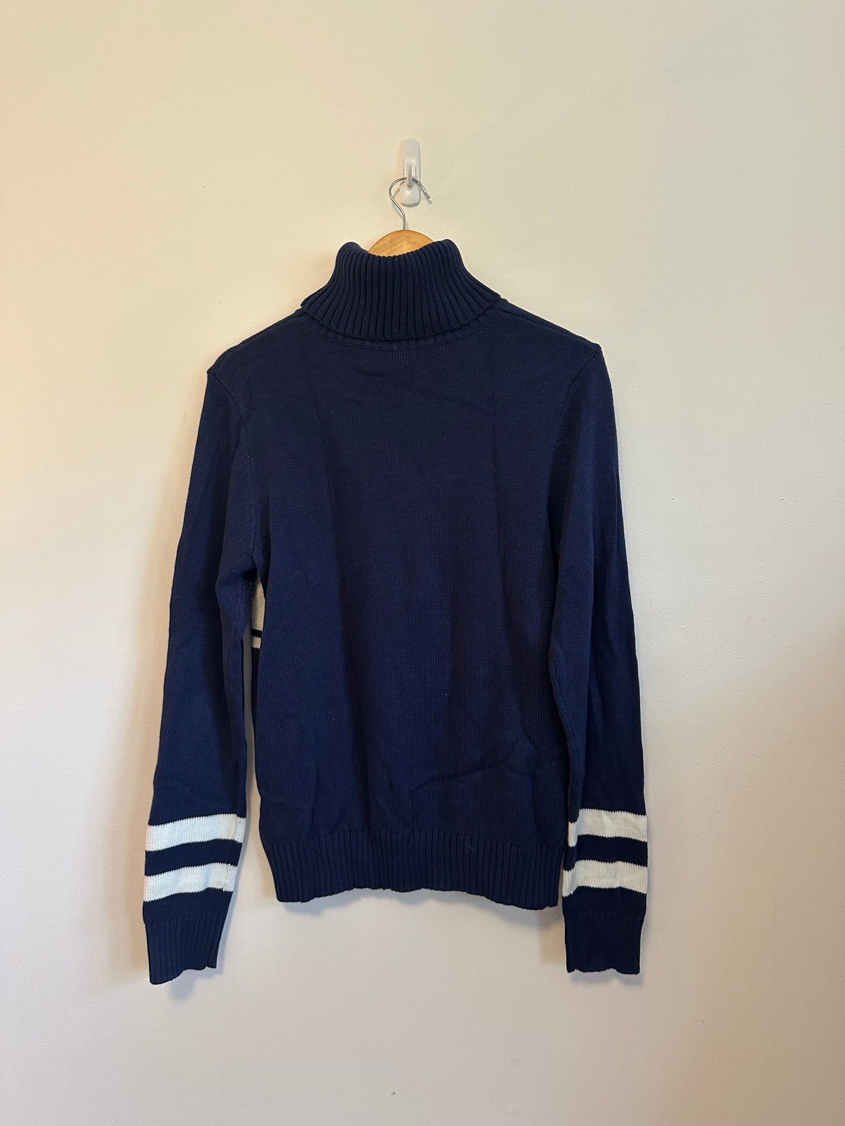 Ellsworth + Ivey Middlebury Snow Bowl Turtleneck Sweater in Navy Blue | Size Medium