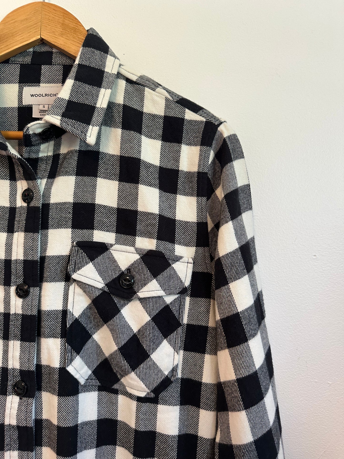 Woolrich Black and White Buffalo Check Flannel Plaid Shirt | Size Small