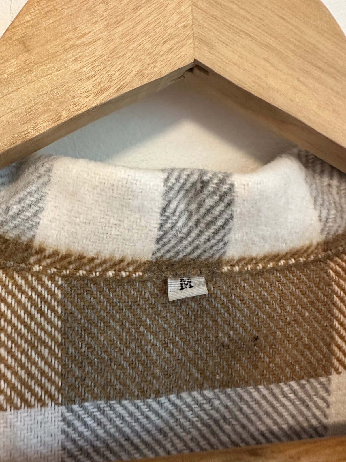 Tan and White Plaid Oversized Button Down Shirt Jacket | Size Medium