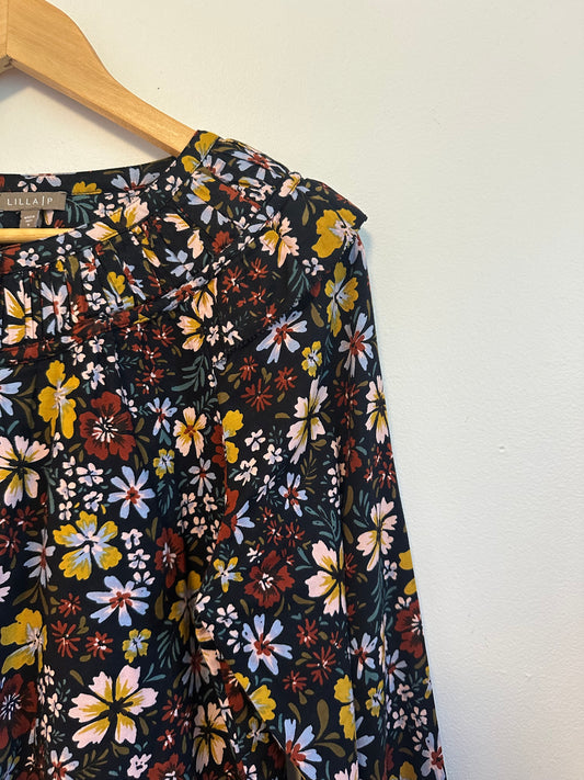 Lilla P Smocked Cuff Ruffle Button Front Blouse in Black Floral | Size Small