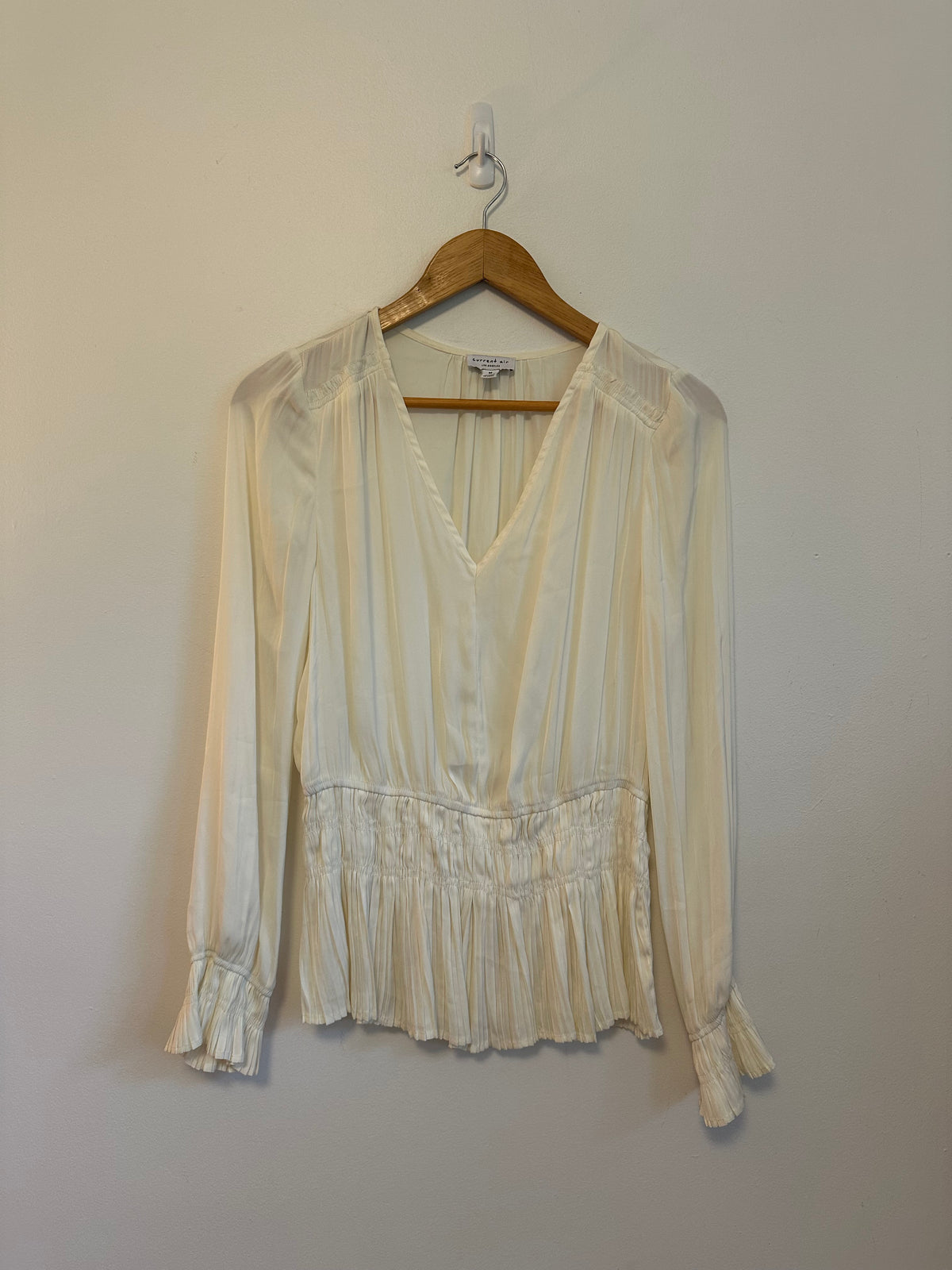 Current Air Los Angeles Ivory Pleated Smocked Waist Peplum Blouse | Size Medium