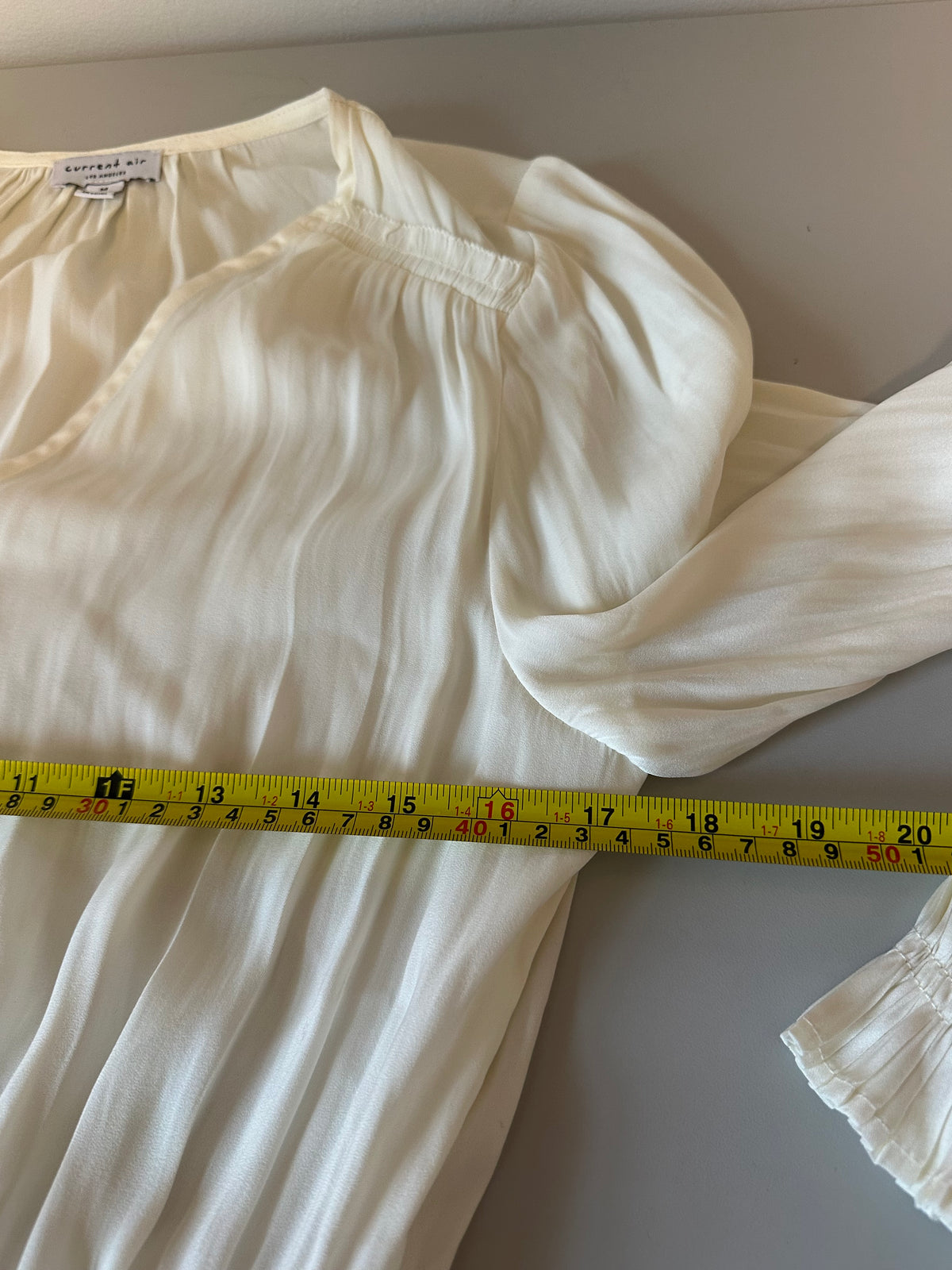 Current Air Los Angeles Ivory Pleated Smocked Waist Peplum Blouse | Size Medium