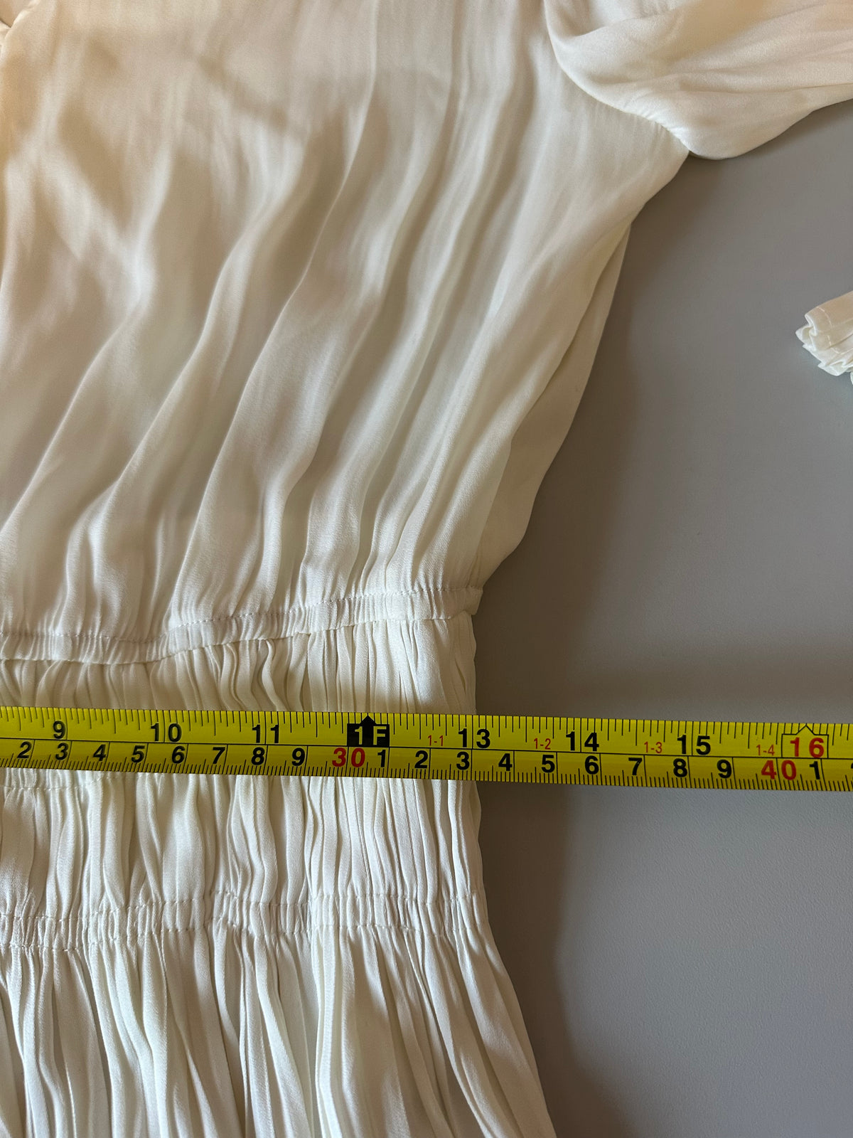 Current Air Los Angeles Ivory Pleated Smocked Waist Peplum Blouse | Size Medium